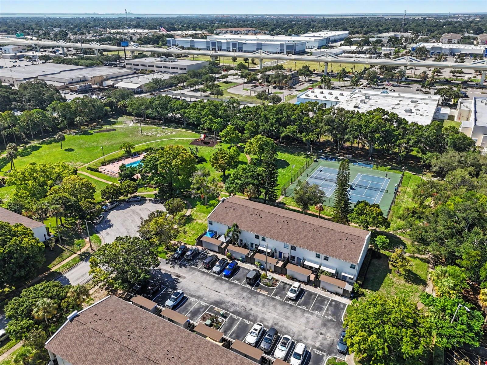 4505 LA CAPRI CT, TAMPA, FL — photo 34