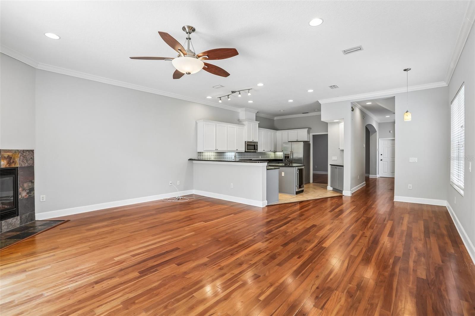 502 S LINCOLN AVE, TAMPA, FL — photo 9