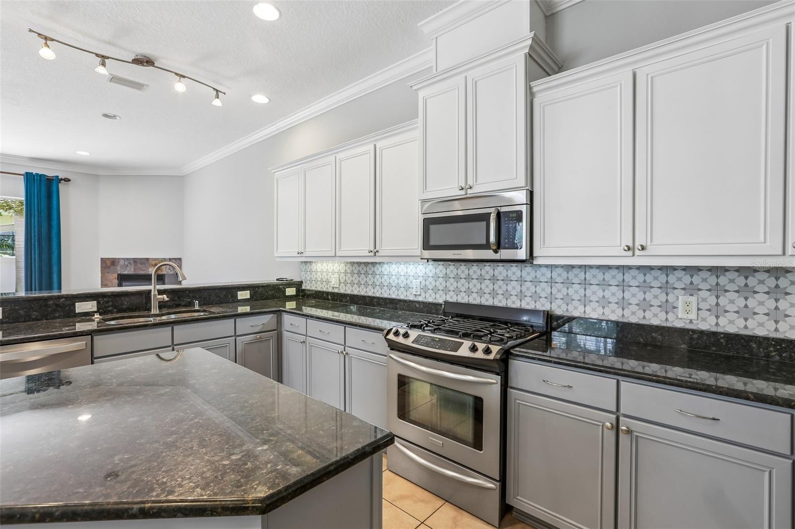 502 S LINCOLN AVE, TAMPA, FL — photo 17