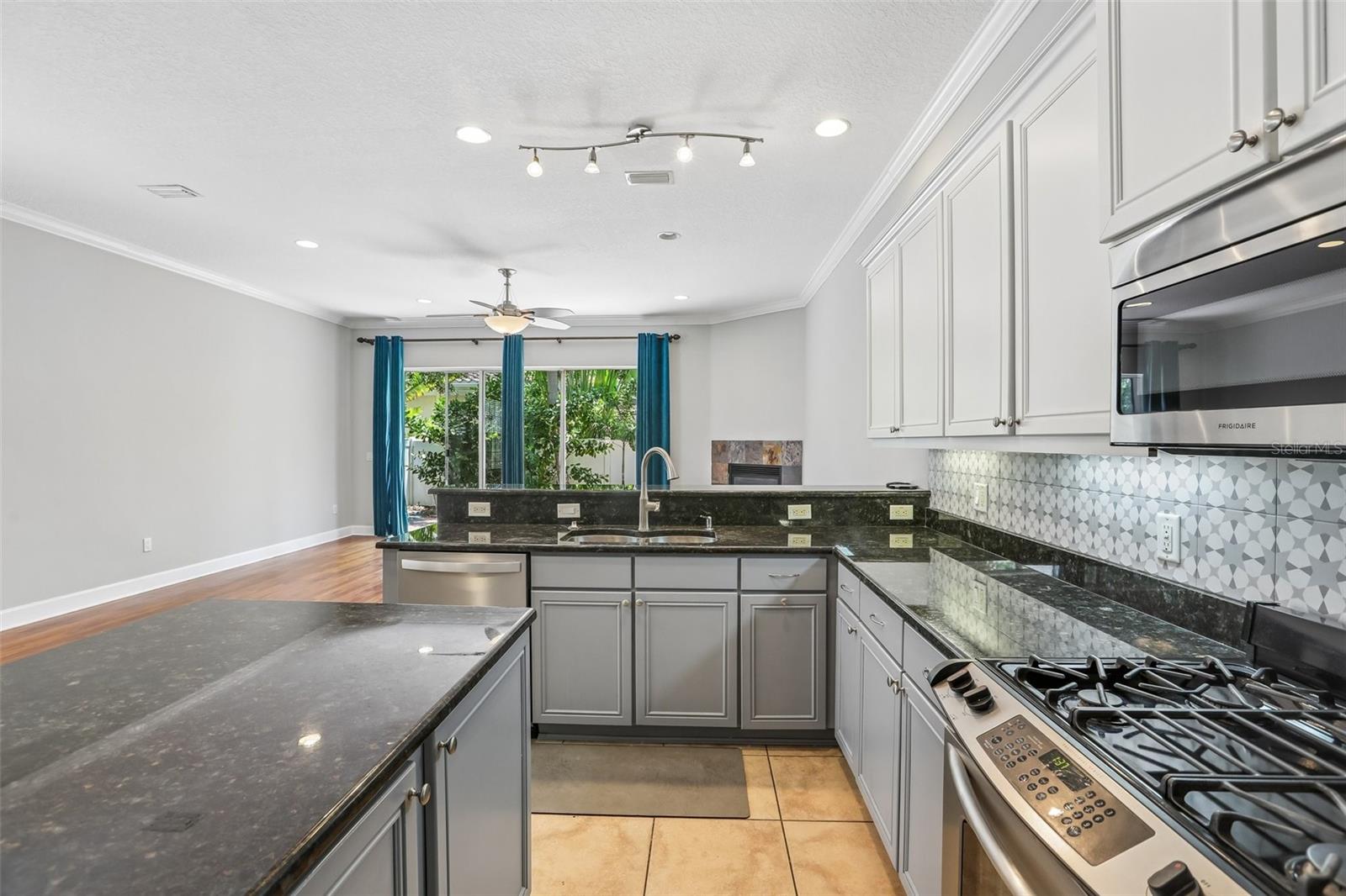 502 S LINCOLN AVE, TAMPA, FL — photo 18
