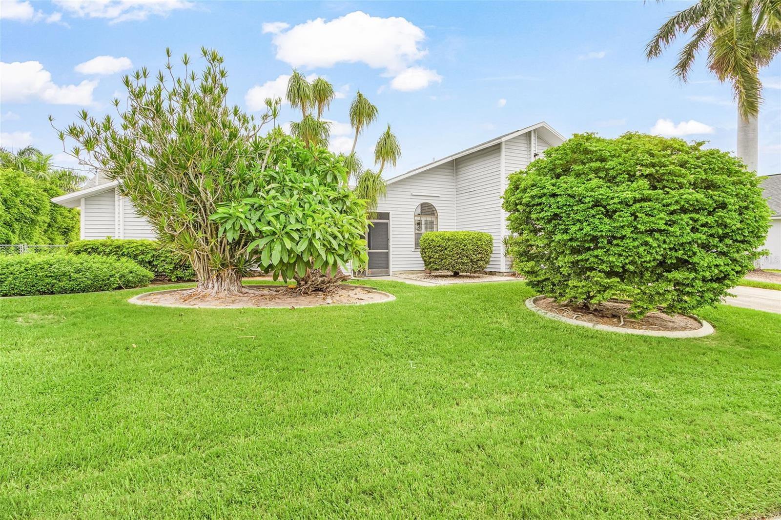 4903 SW 11TH PL, CAPE CORAL, FL — photo 2