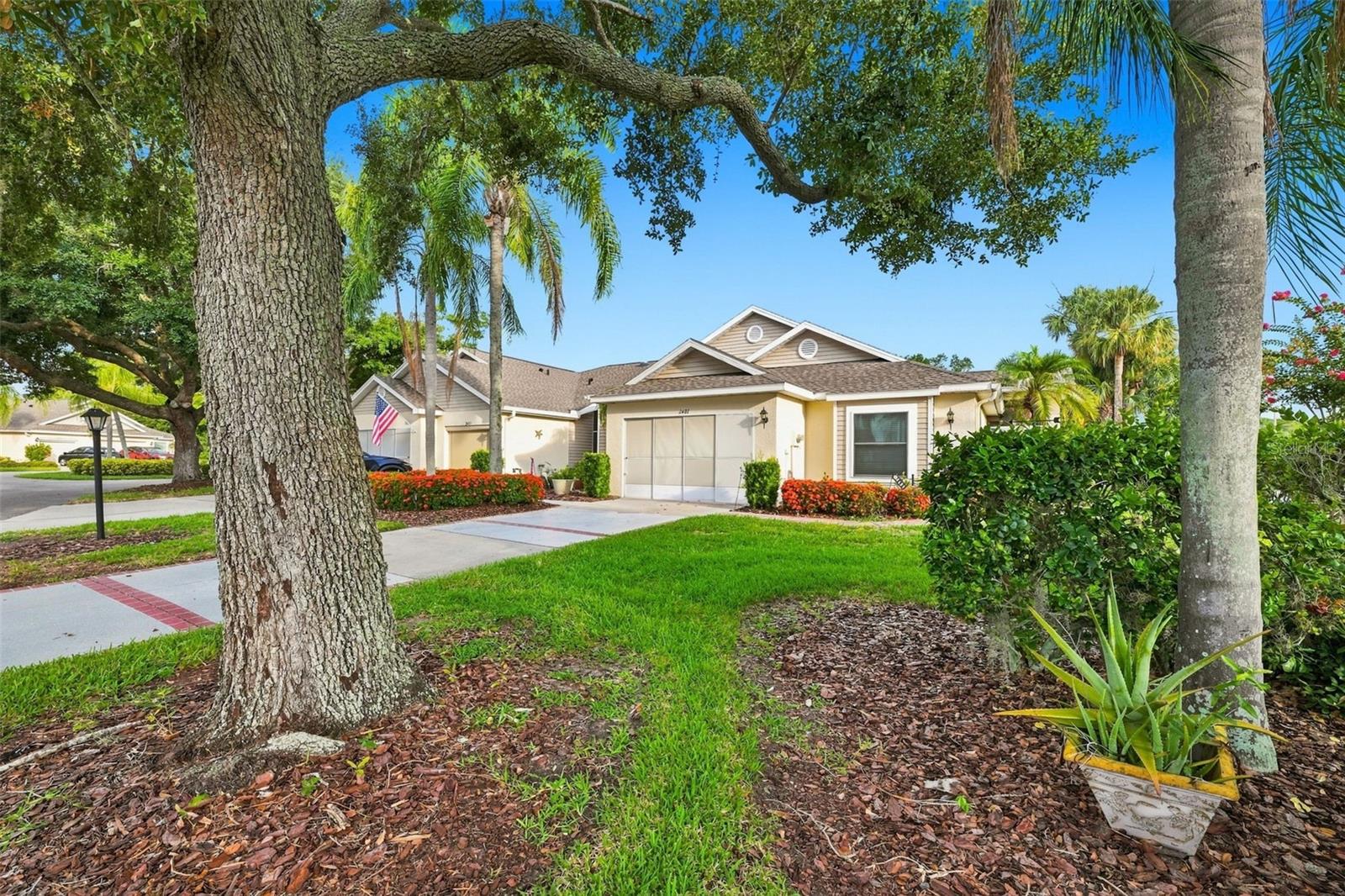 2401 NANTUCKET GLEN PL #11, SUN CITY CENTER, FL — photo 3