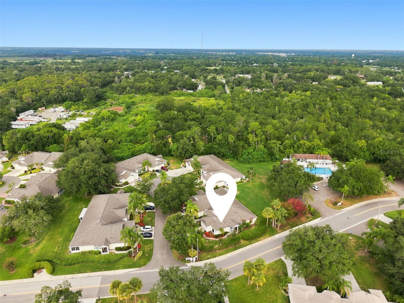2401 NANTUCKET GLEN PL #11, SUN CITY CENTER, FL — photo 4
