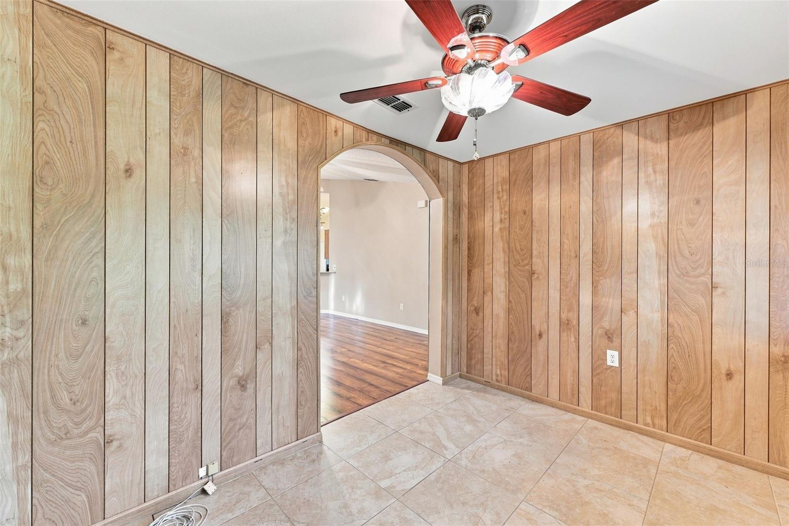 2401 NANTUCKET GLEN PL #11, SUN CITY CENTER, FL — photo 19