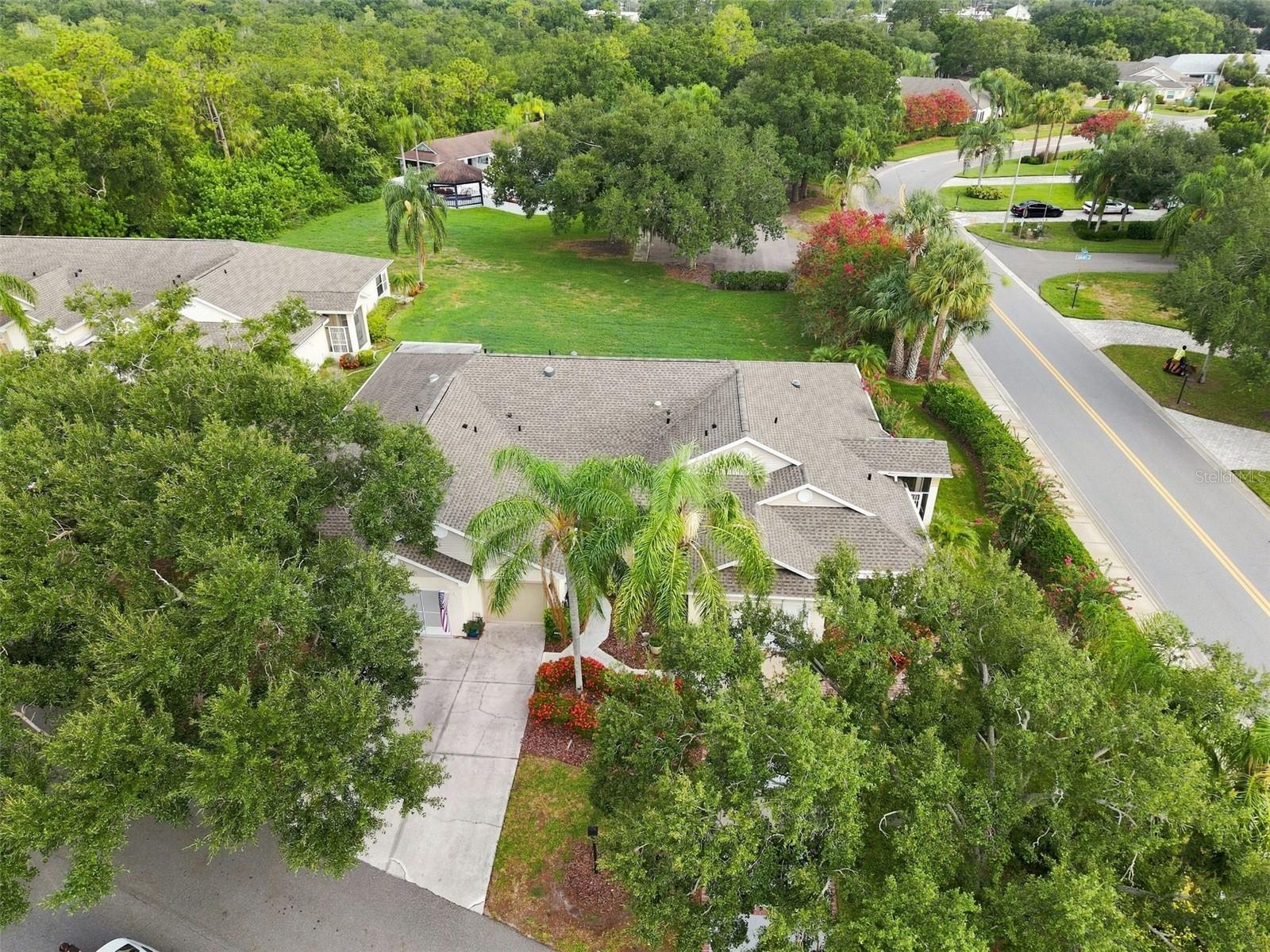 2401 NANTUCKET GLEN PL #11, SUN CITY CENTER, FL — photo 34