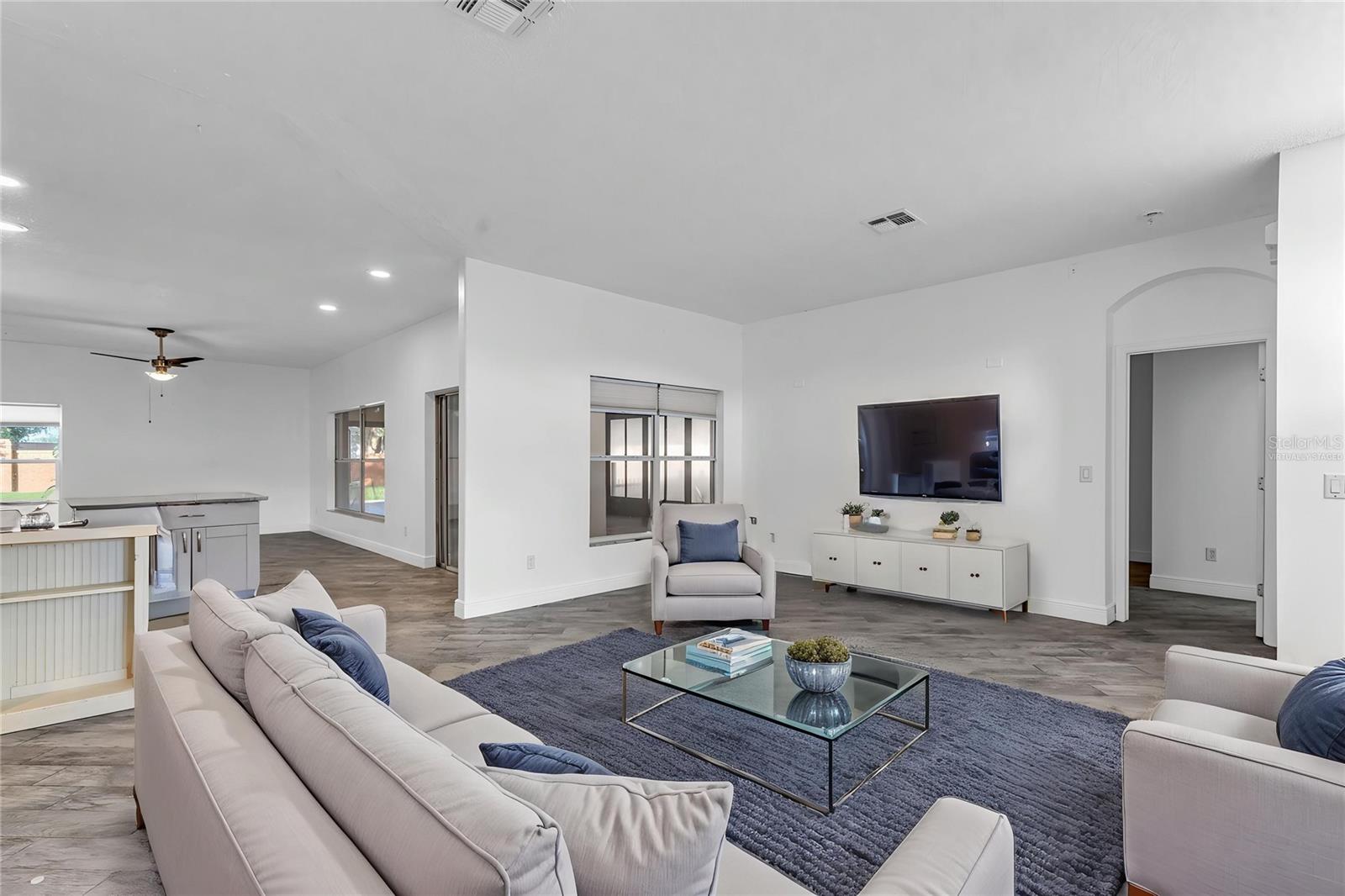 2031 WINTERMERE POINTE DR, WINTER GARDEN, FL — photo 4