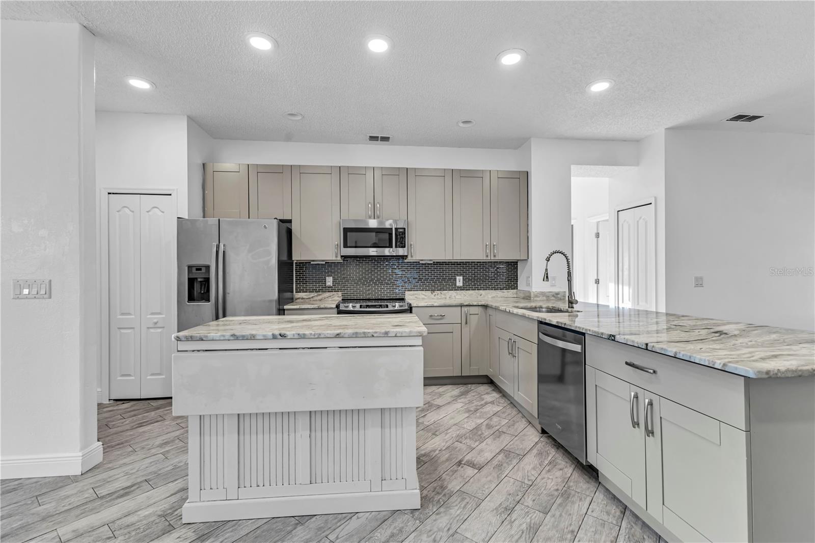 2031 WINTERMERE POINTE DR, WINTER GARDEN, FL — photo 11