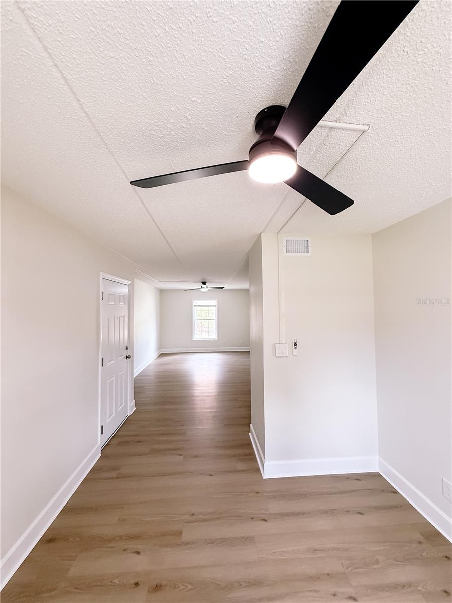 1275 85TH AVE #1275B, ST PETERSBURG, FL — photo 4