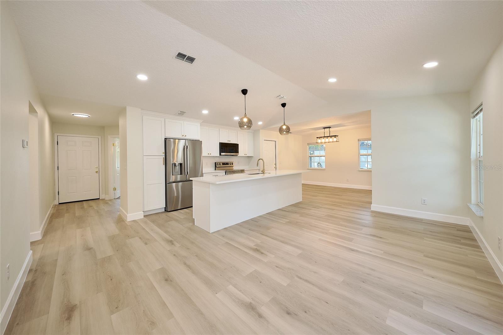 1240 WINDWAY CIR, KISSIMMEE, FL — photo 5
