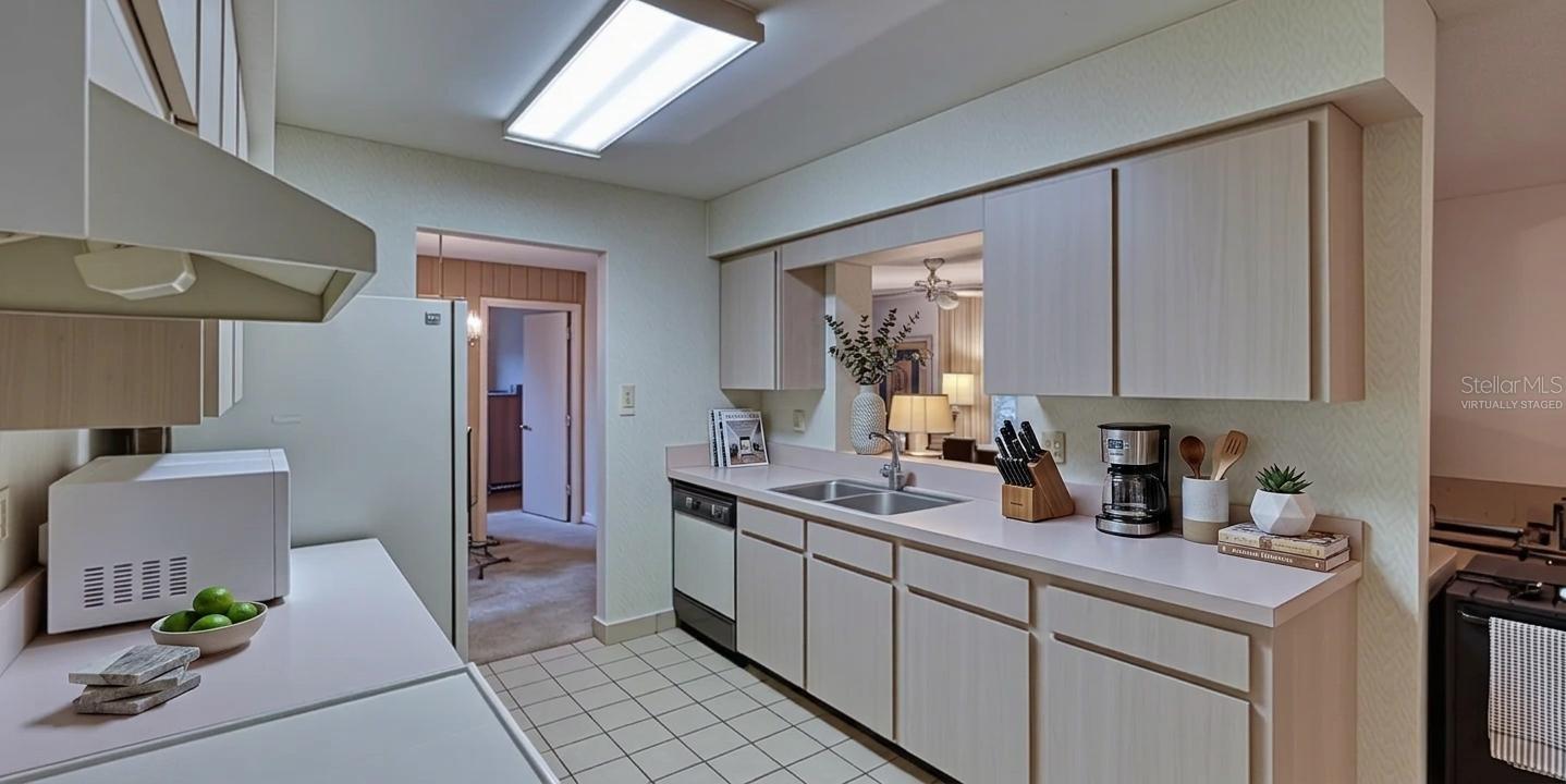 2132 PORTSIDE PSGE, PALM HARBOR, FL — photo 6