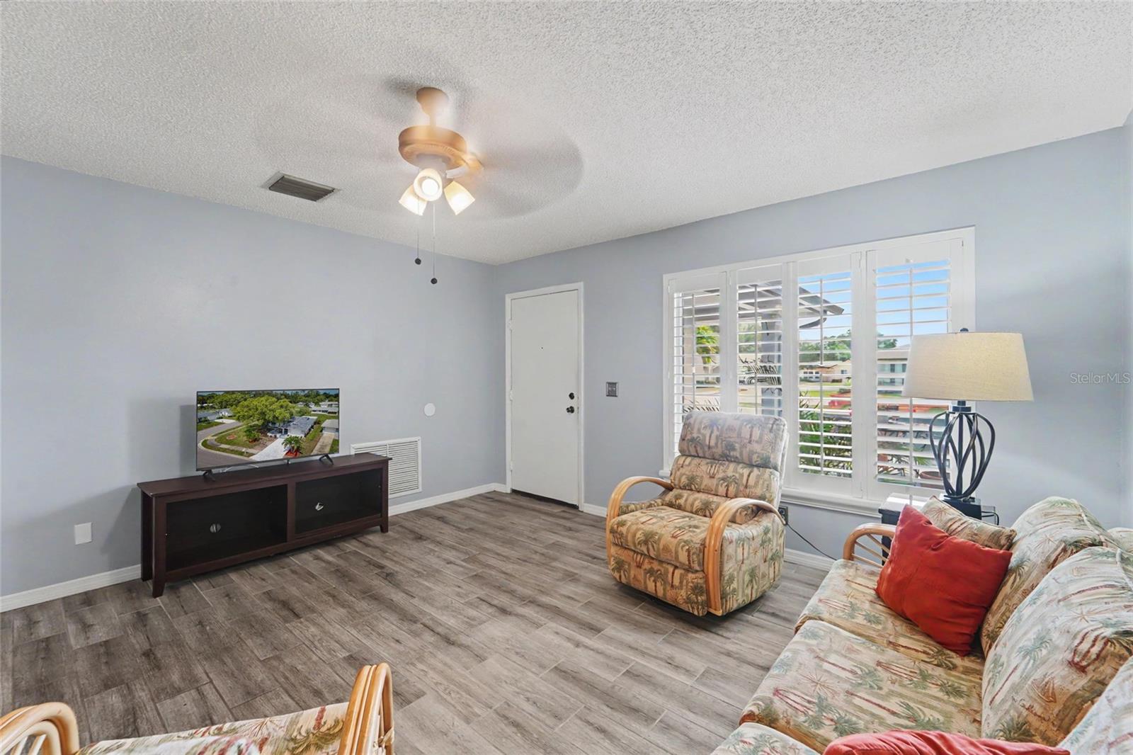 1496 QUEEN ANNE DR, PALM HARBOR, FL — photo 9