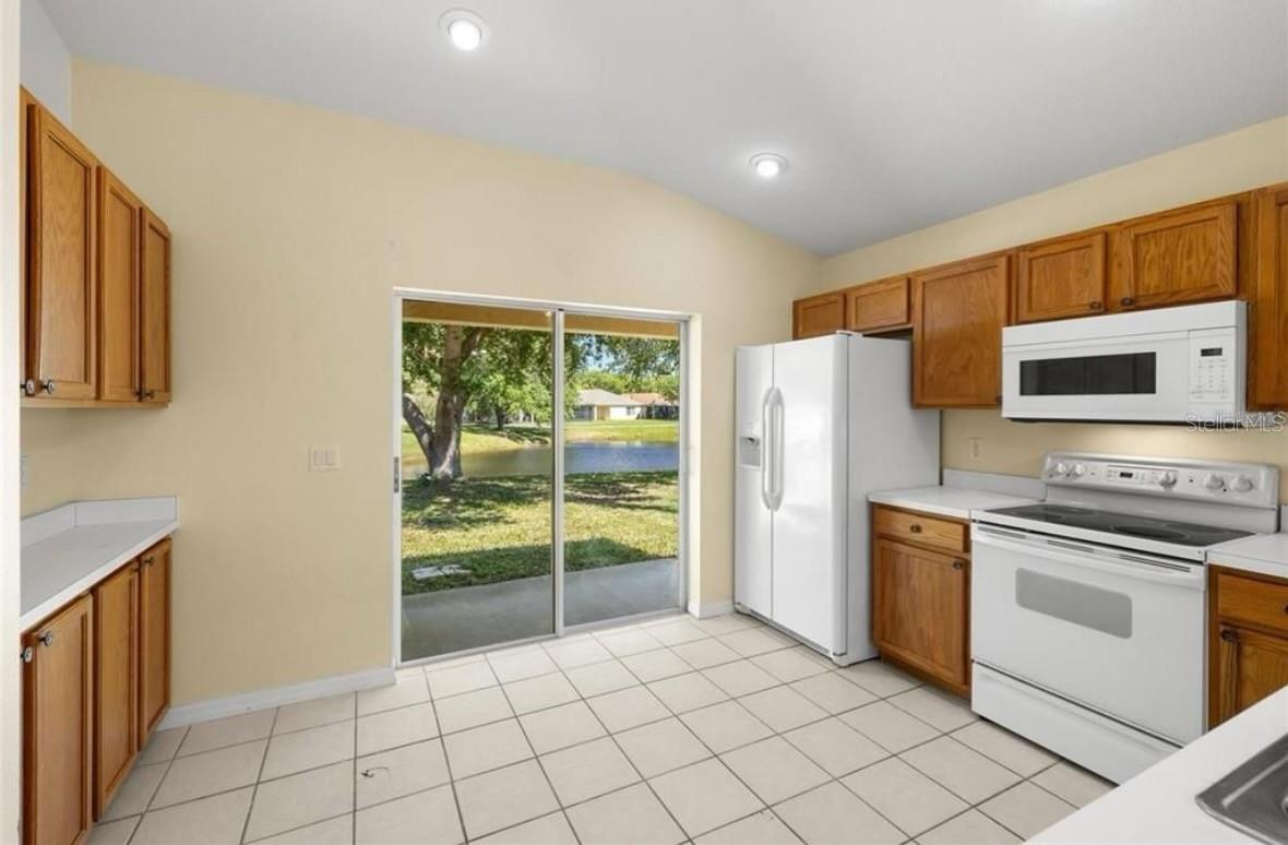 18165 CANAL POINTE ST, TAMPA, FL — photo 11