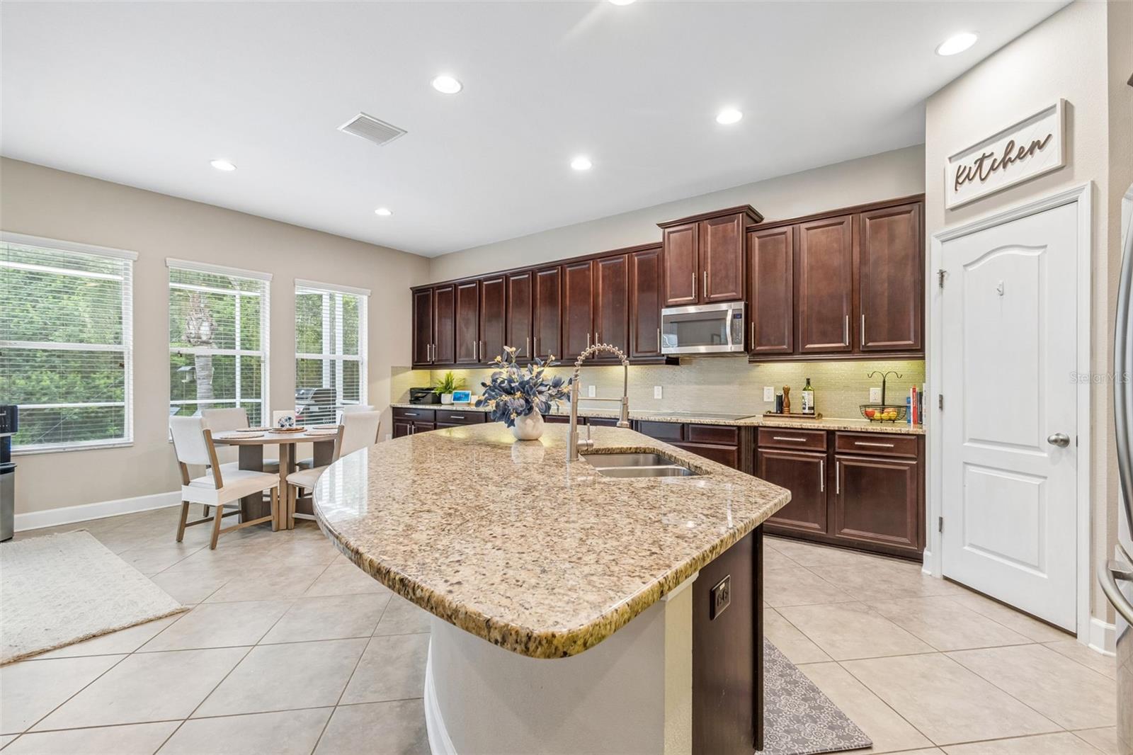 4123 WINDCREST DR, WESLEY CHAPEL, FL — photo 16