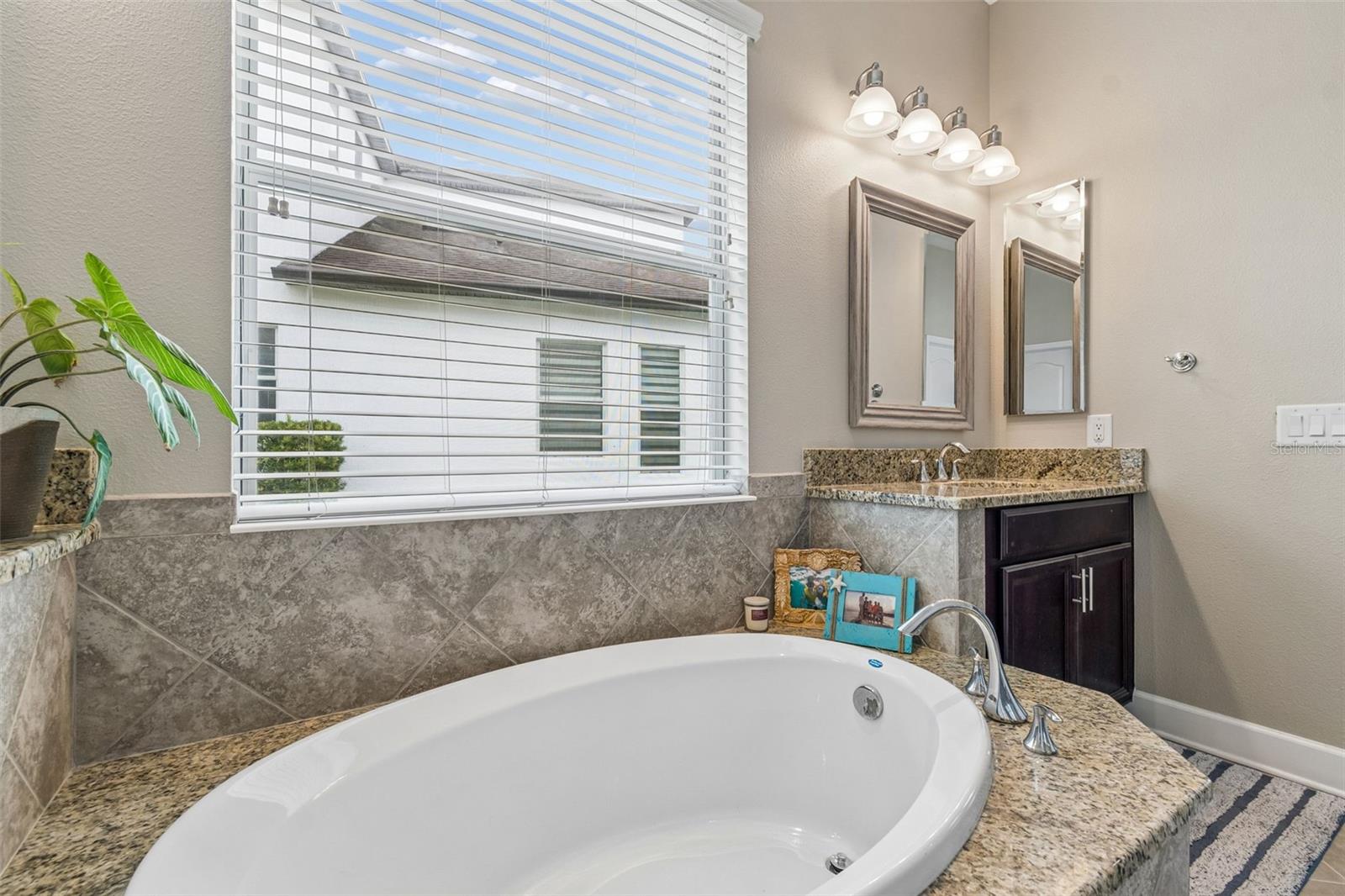 4123 WINDCREST DR, WESLEY CHAPEL, FL — photo 31