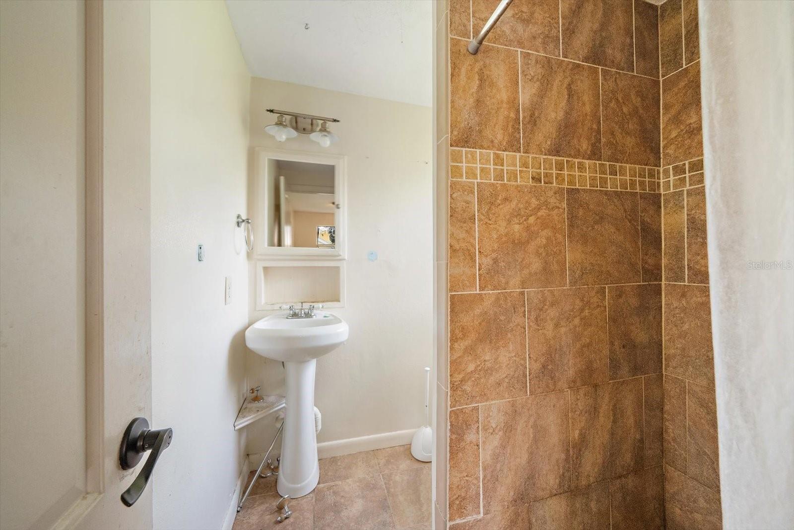 6709 PROCTOR RD, SARASOTA, FL — photo 40