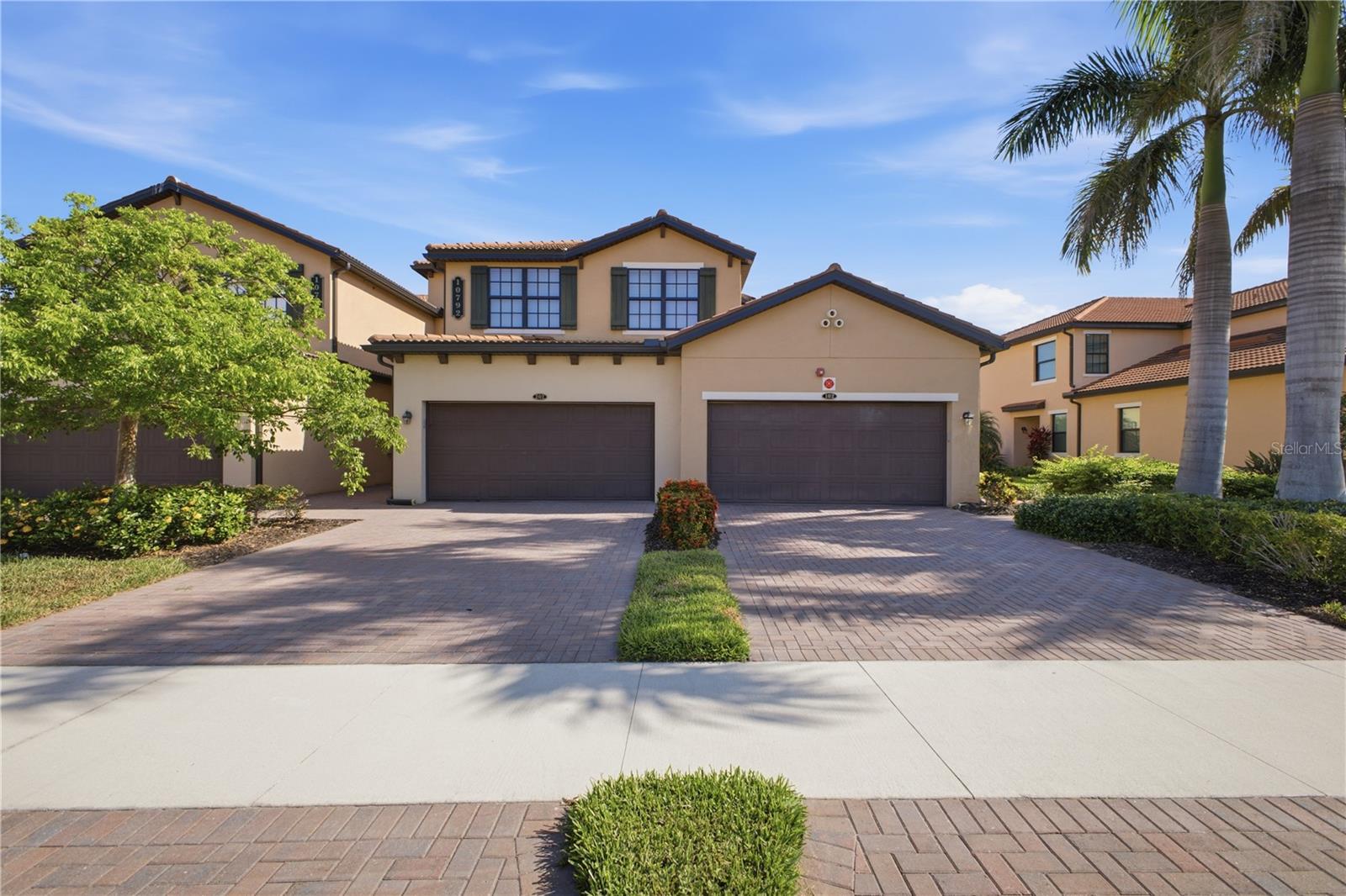 10792 TARFLOWER DR #102, VENICE, FL