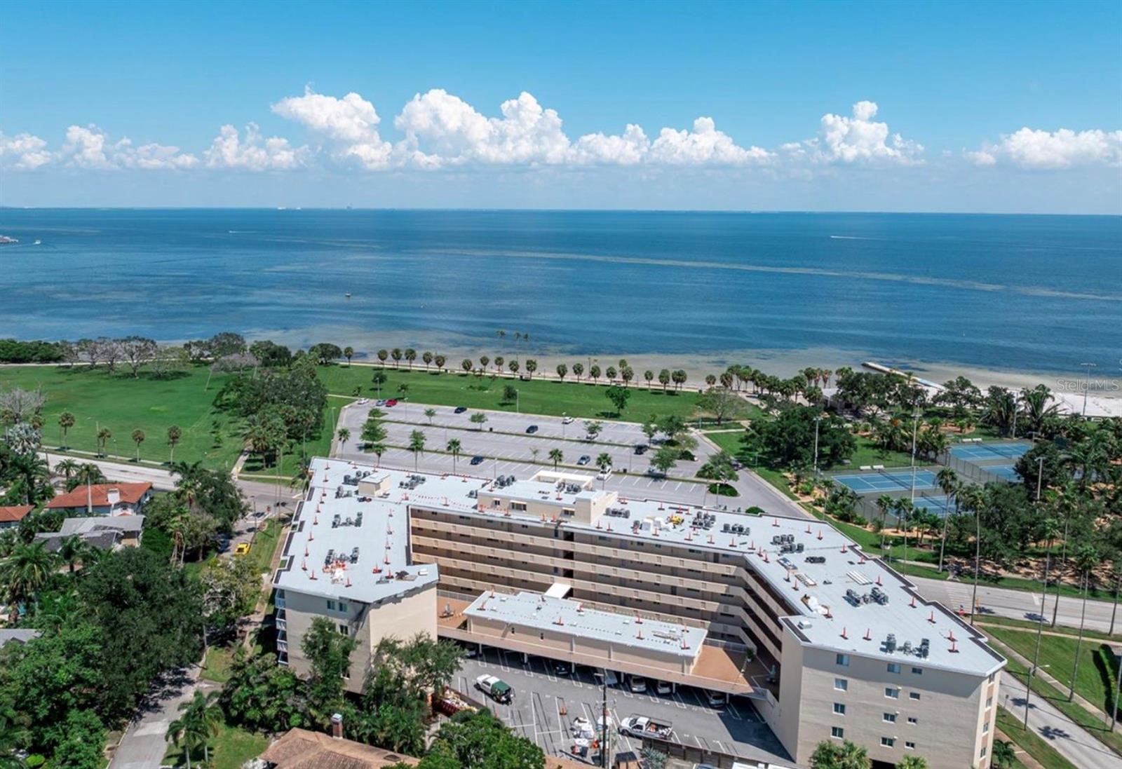 1200 N SHORE DR NE #313, ST PETERSBURG, FL — photo 2