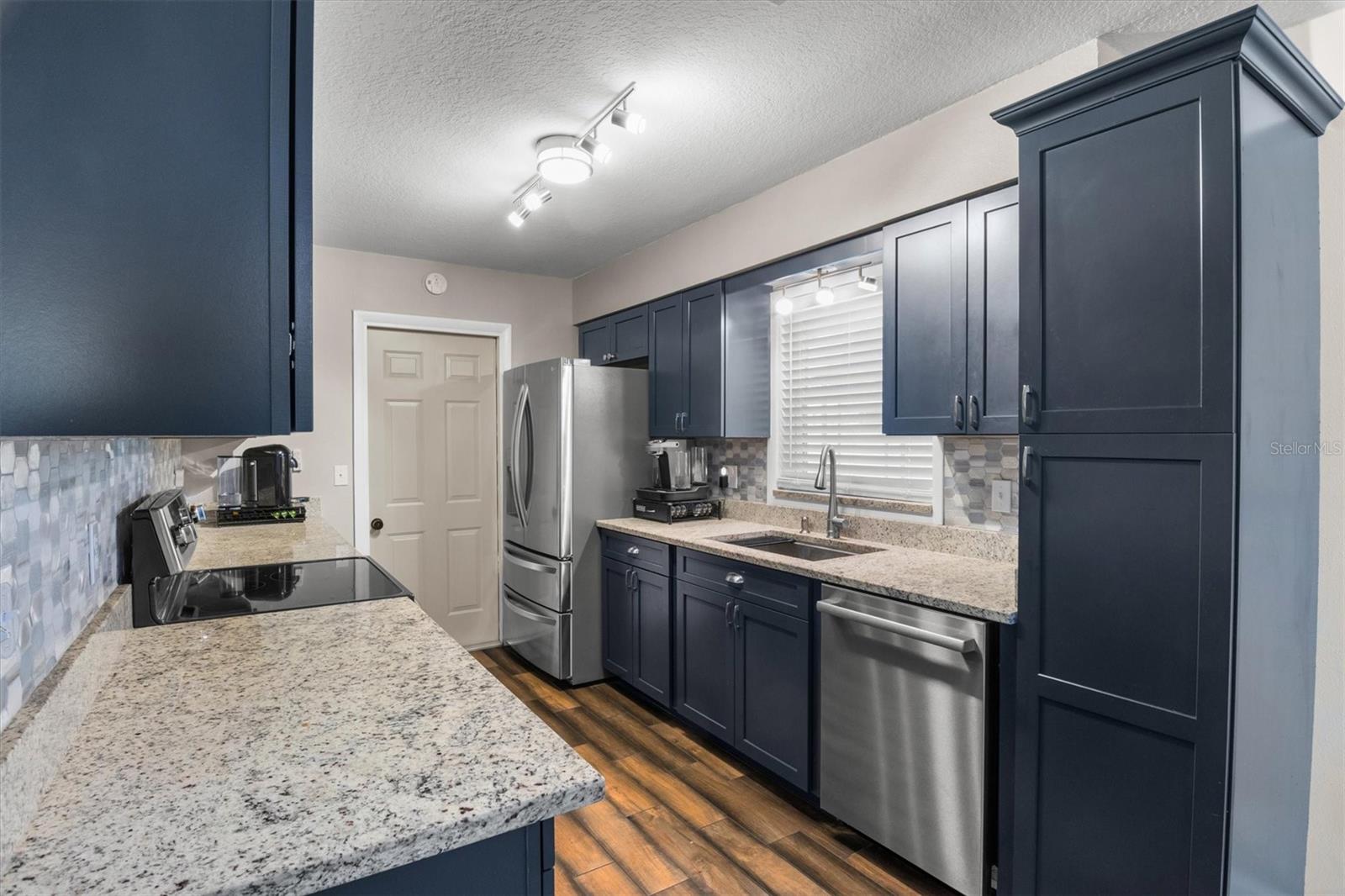 7229 ASHLAND DR, ZEPHYRHILLS, FL — photo 10