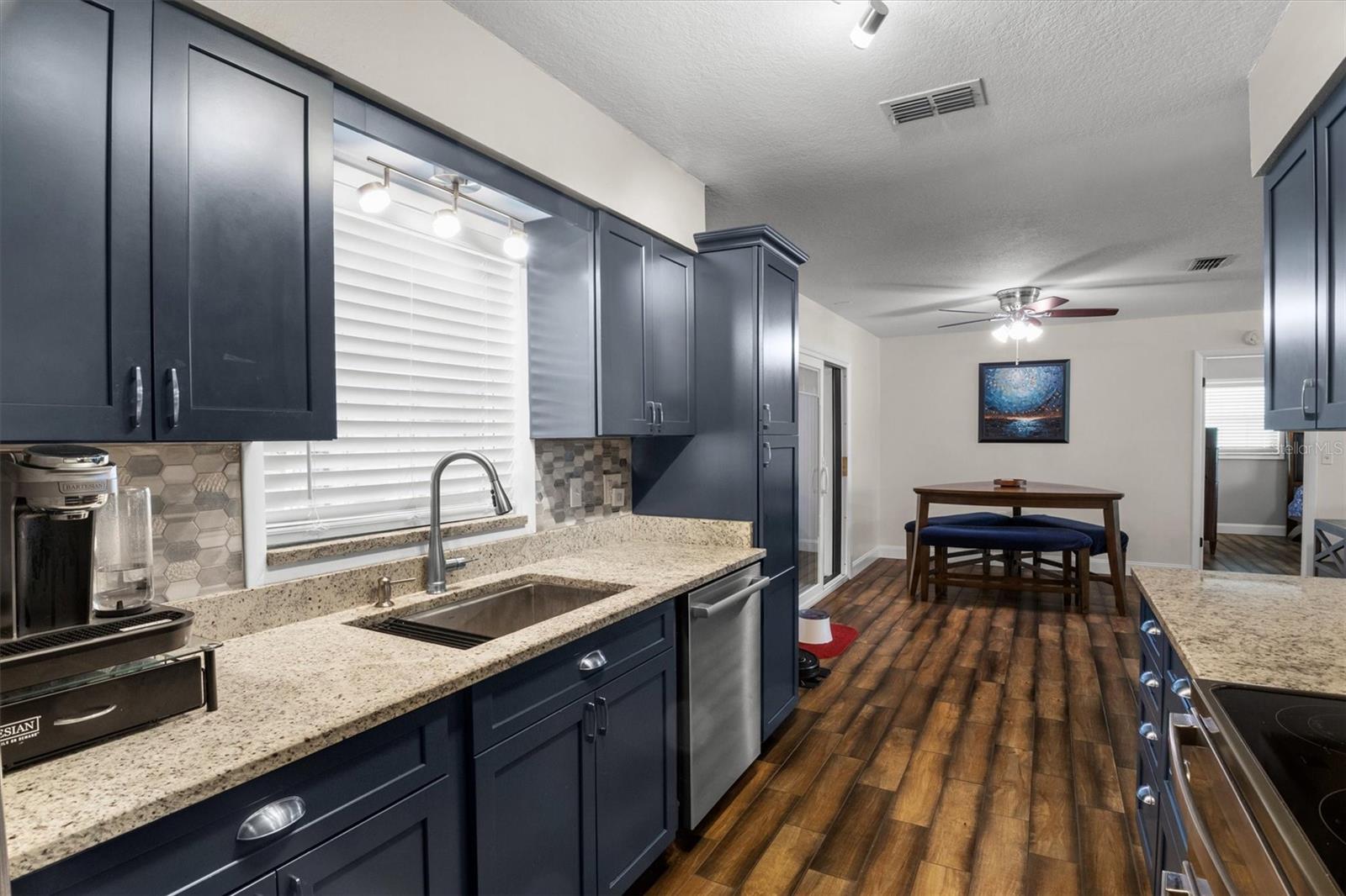 7229 ASHLAND DR, ZEPHYRHILLS, FL — photo 11