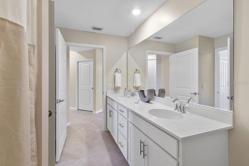 5583 DOUBLE EAGLE CIR #4128, AVE MARIA, FL — photo 16