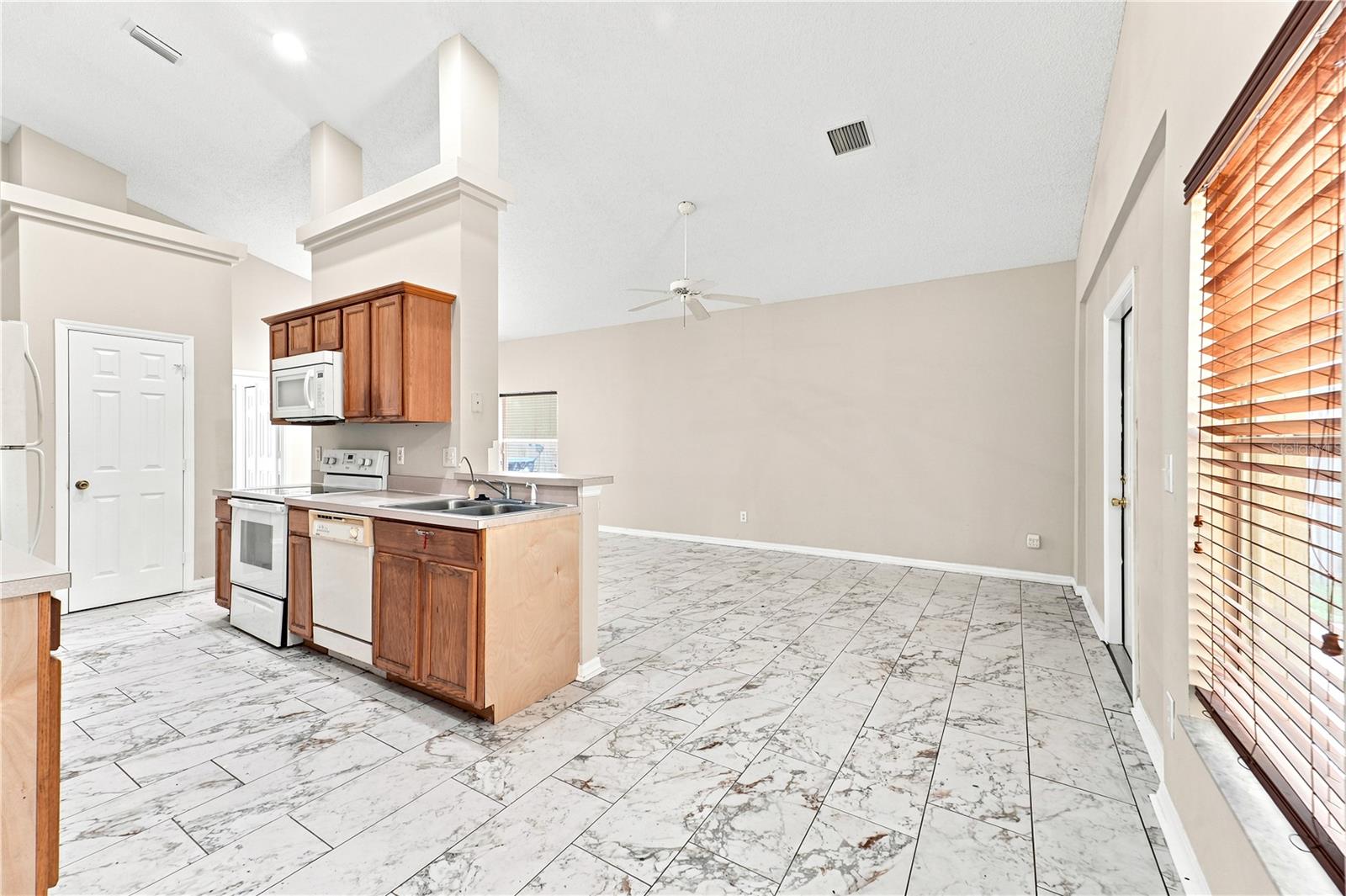 2155 KAYLAS CT, ORLANDO, FL — photo 15