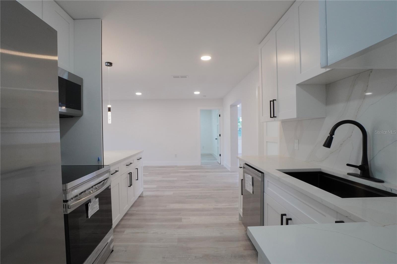 1461 ROYAL RD, VENICE, FL — photo 21