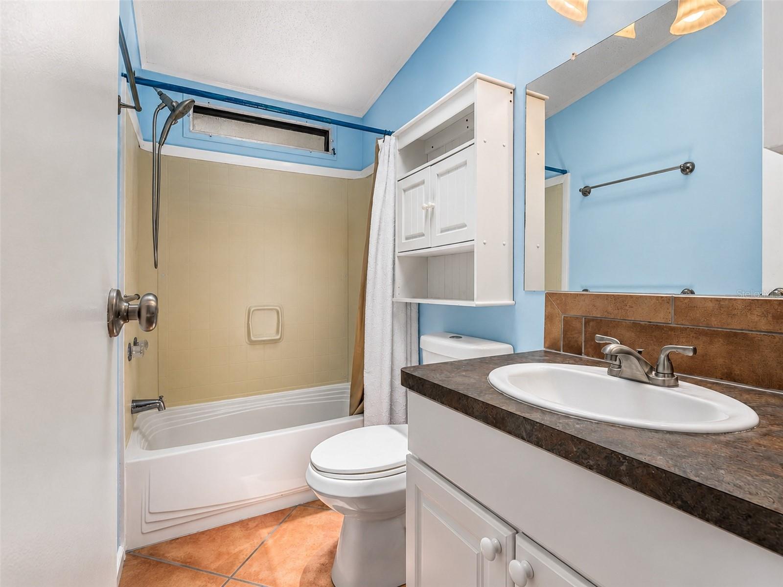 604 TOPSIDE CIR, EDGEWATER, FL — photo 25