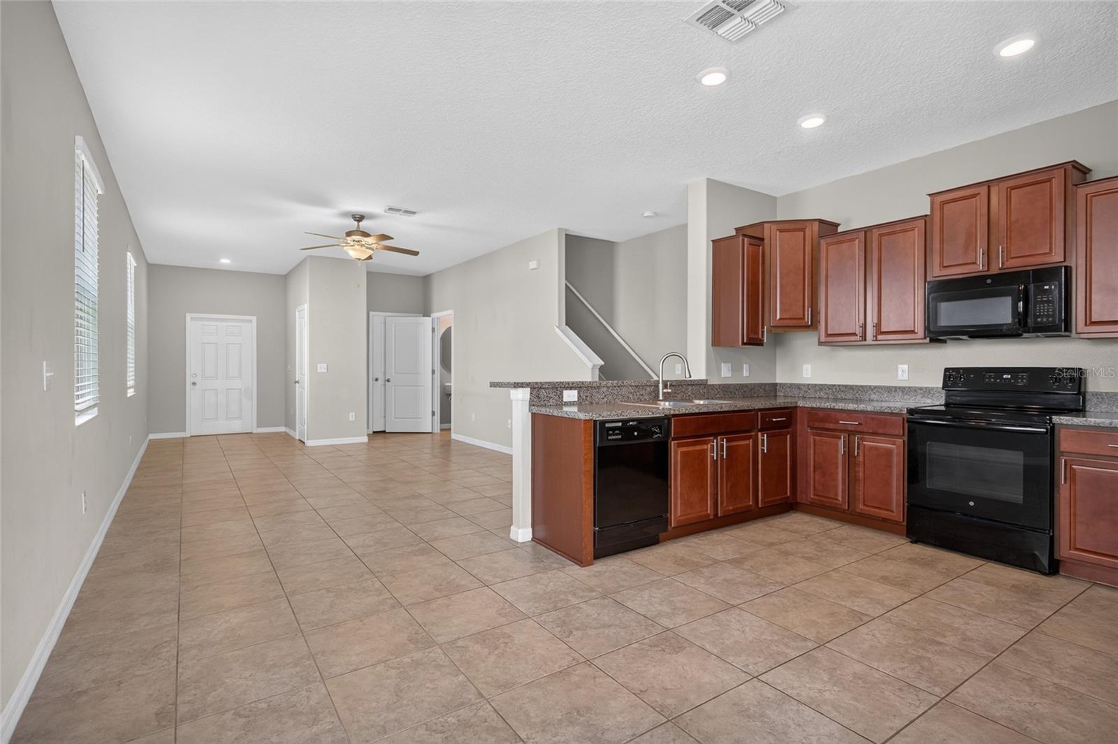 7617 GINGER LILY CT, TAMPA, FL — photo 7