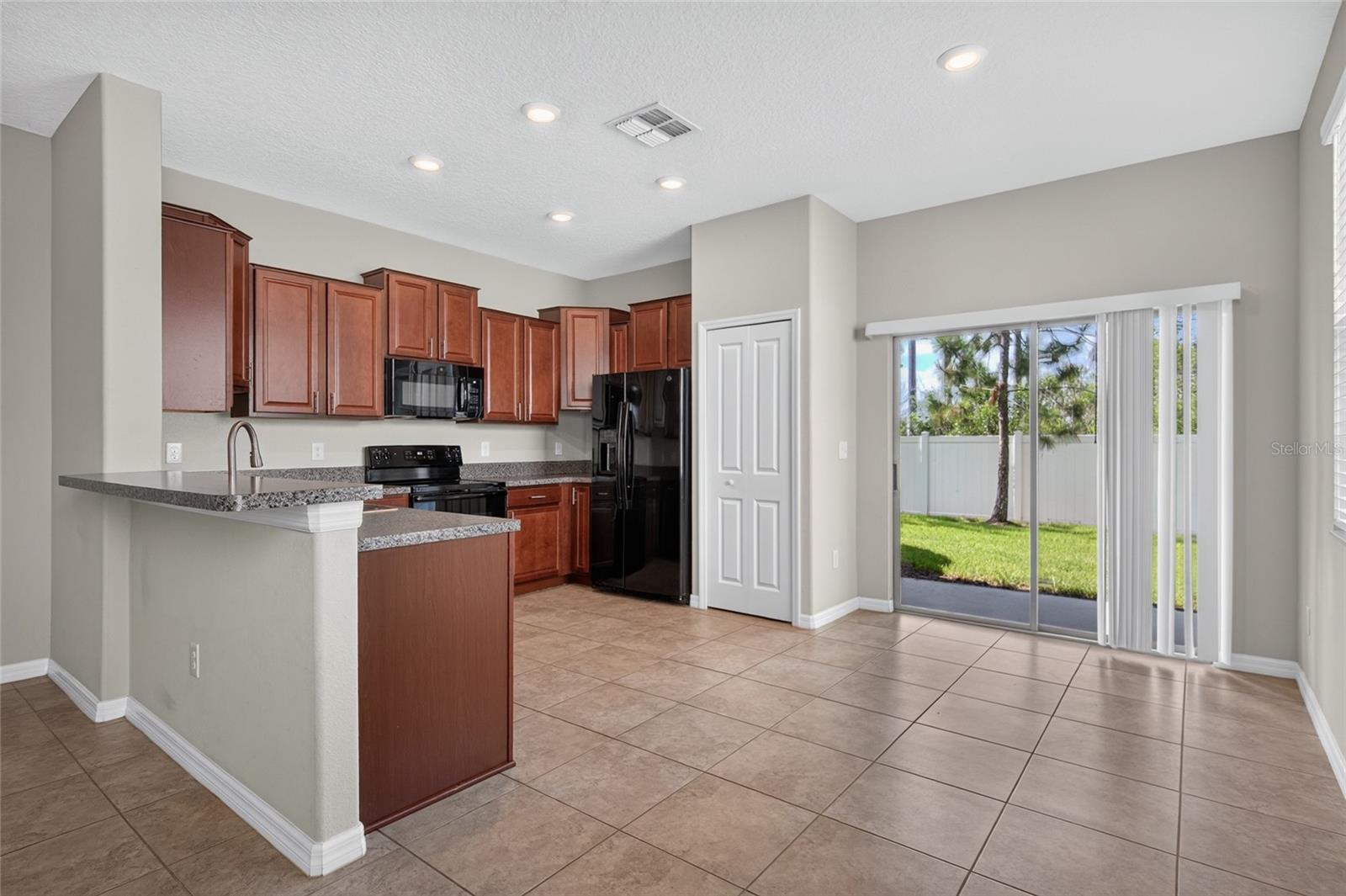7617 GINGER LILY CT, TAMPA, FL — photo 8