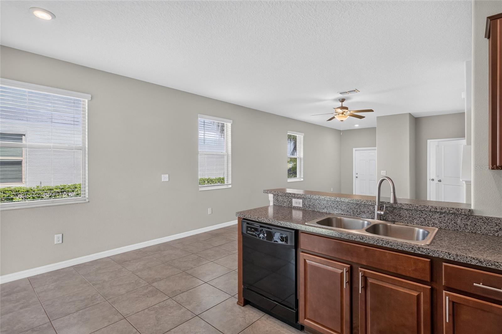 7617 GINGER LILY CT, TAMPA, FL — photo 9