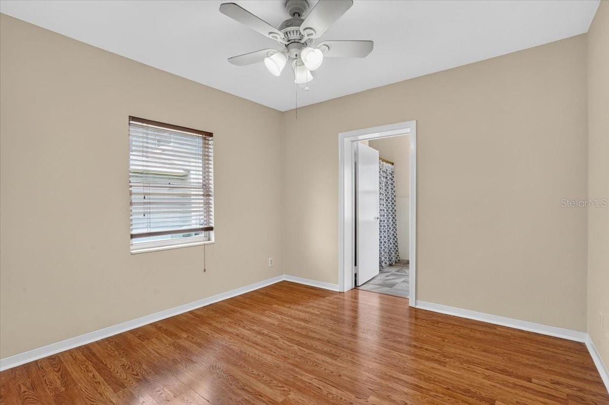 2850 9TH AVE N, ST PETERSBURG, FL — photo 21
