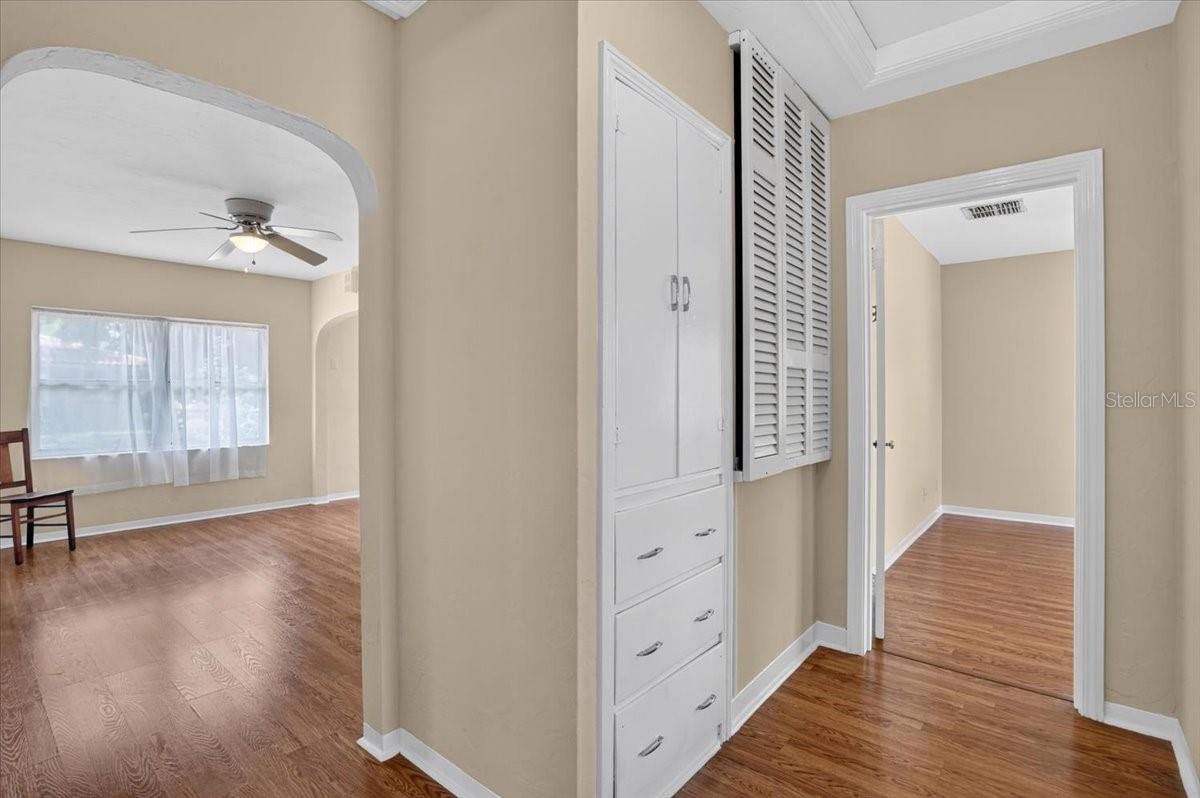 2850 9TH AVE N, ST PETERSBURG, FL — photo 25