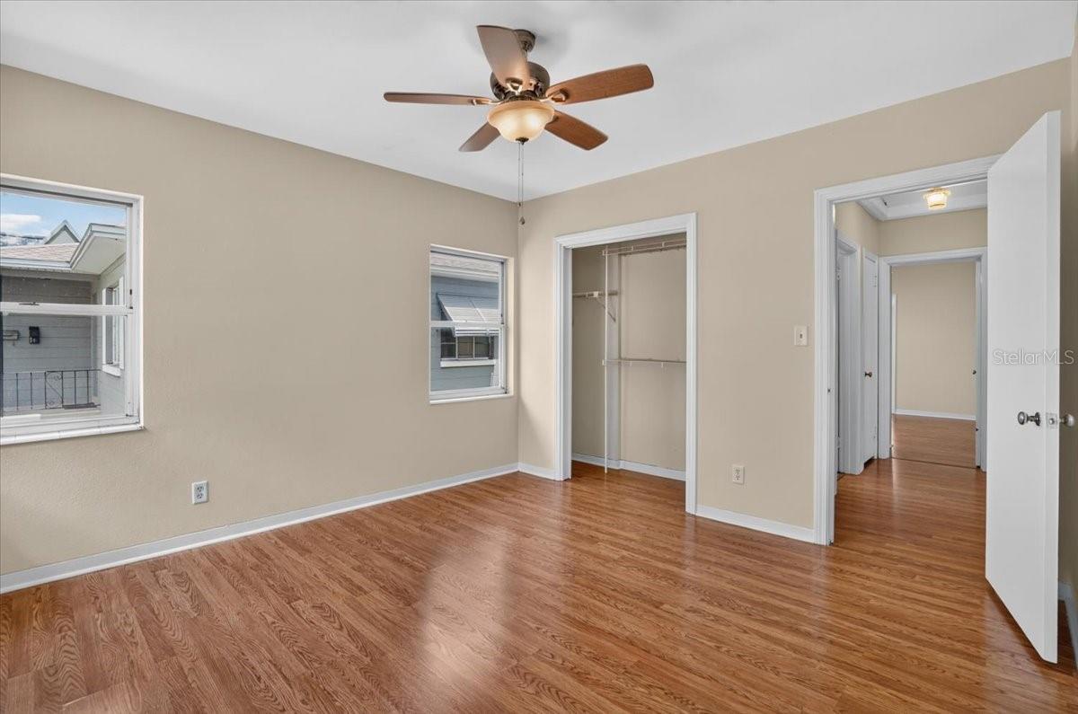 2850 9TH AVE N, ST PETERSBURG, FL — photo 29