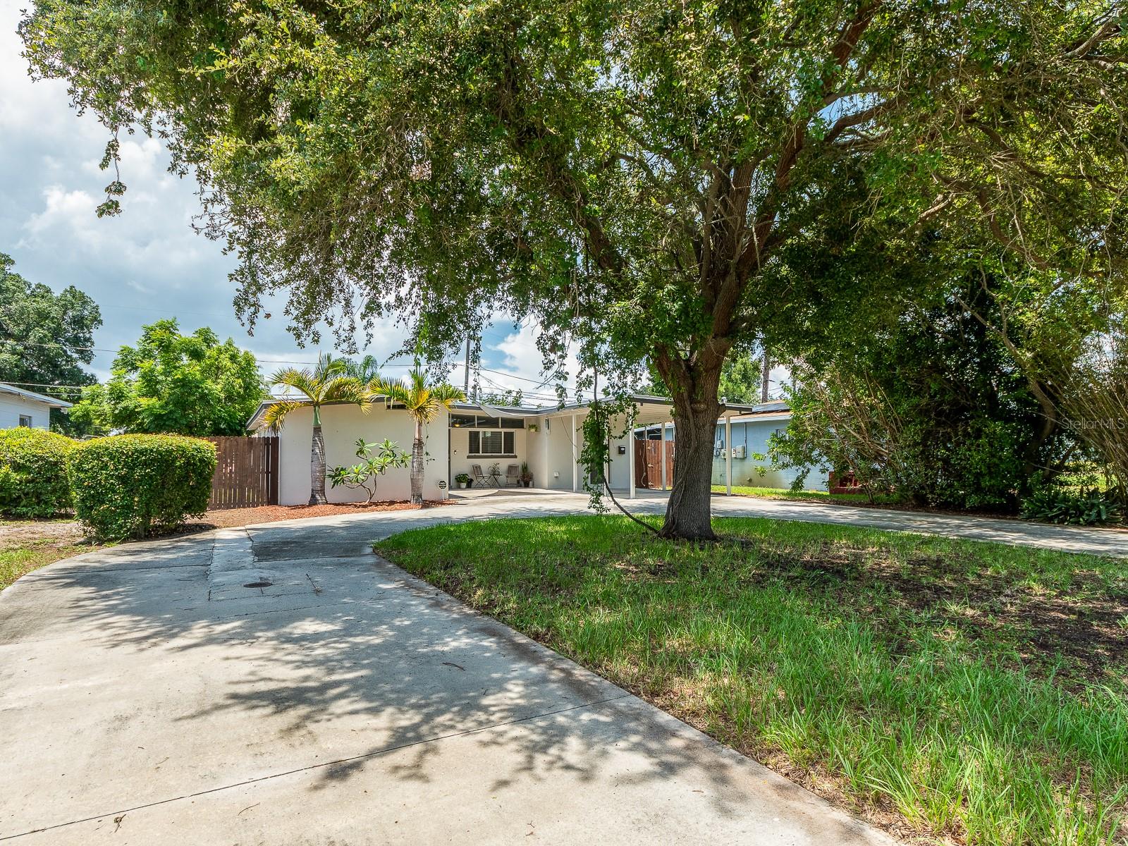 851 65TH AVE S, ST PETERSBURG, FL — photo 4