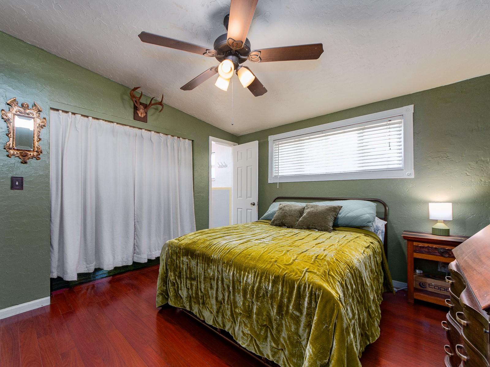 851 65TH AVE S, ST PETERSBURG, FL — photo 19