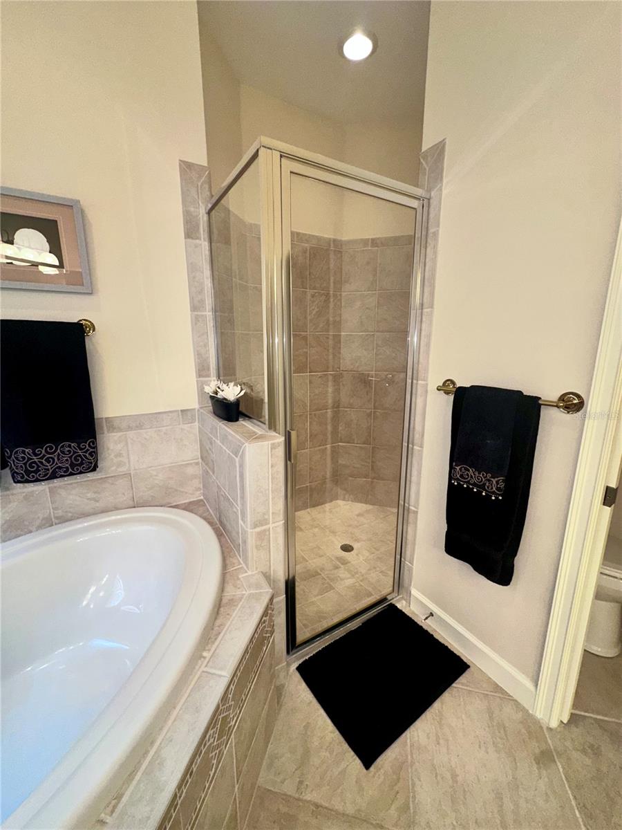 194 MONTELLUNA DR, NORTH VENICE, FL — photo 31