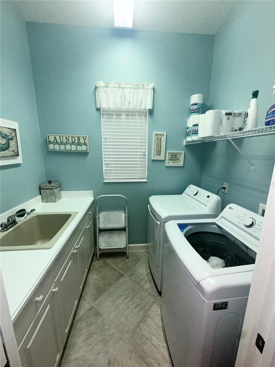 194 MONTELLUNA DR, NORTH VENICE, FL — photo 57