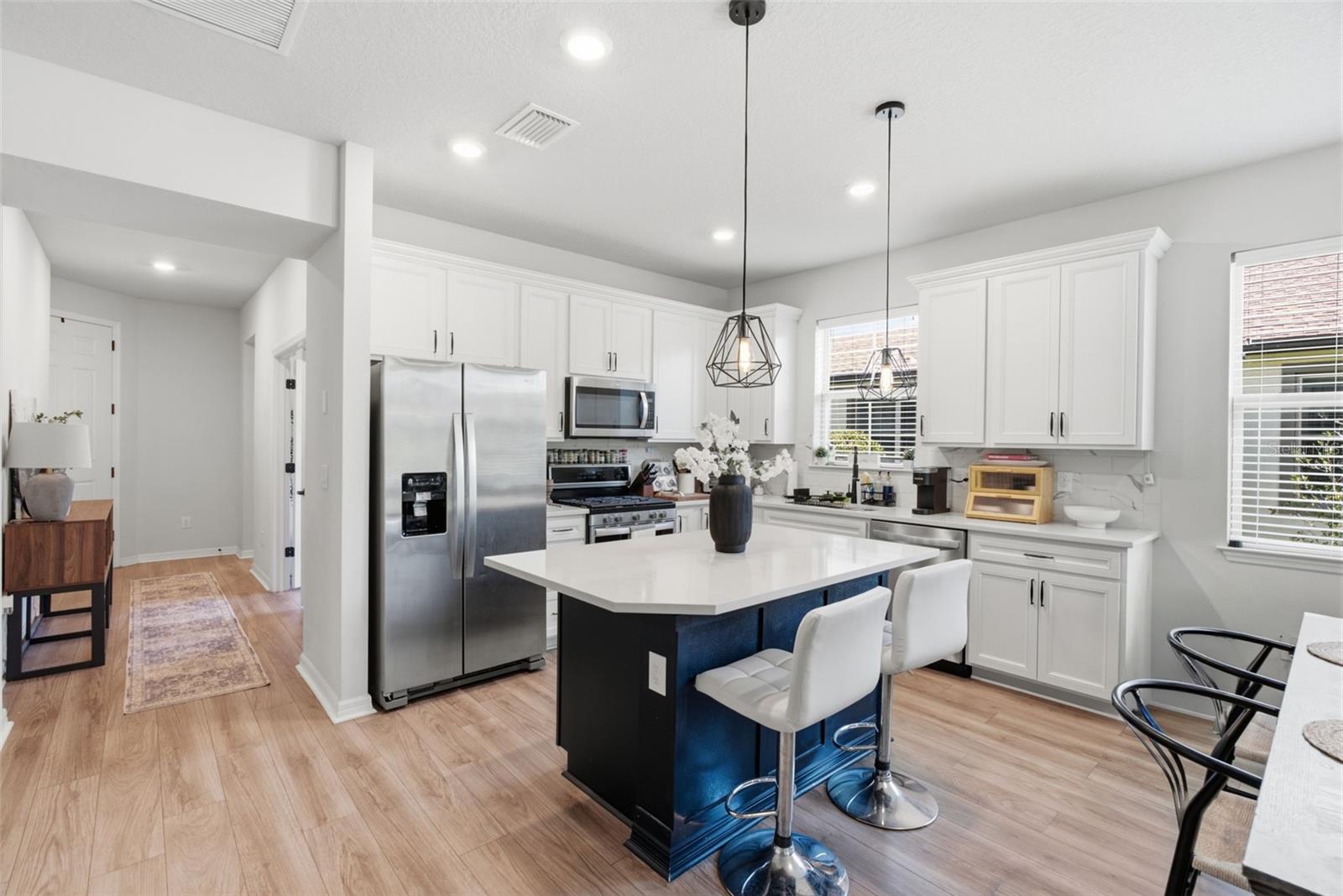 6352 MOORING LINE CIR, APOLLO BEACH, FL — photo 17