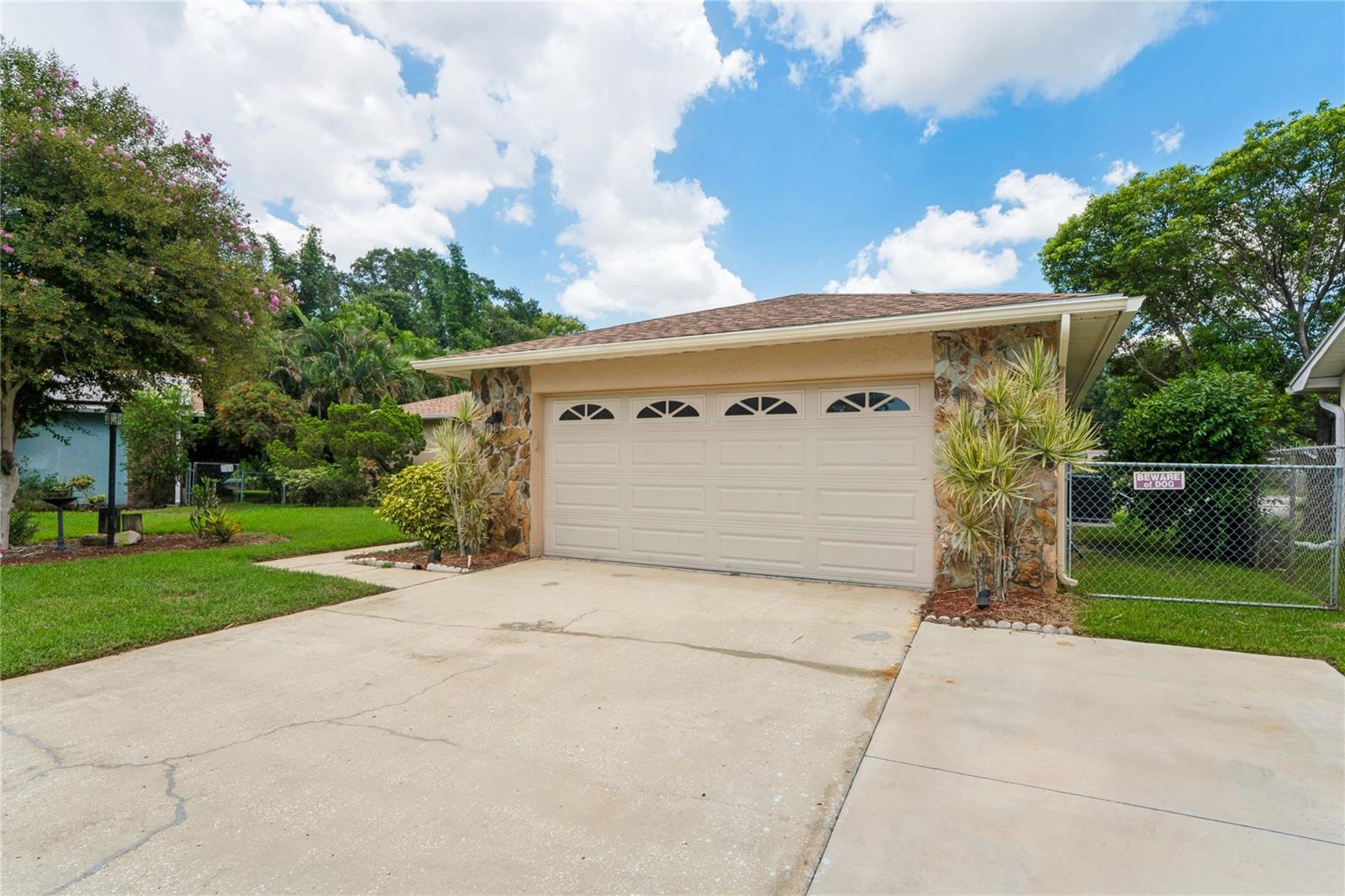 10681 SEMINOLE FOREST ST E, SEMINOLE, FL — photo 14