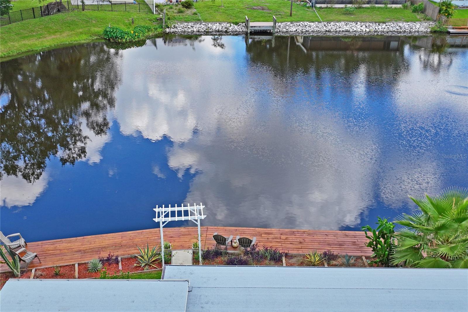 10681 SEMINOLE FOREST ST E, SEMINOLE, FL — photo 17
