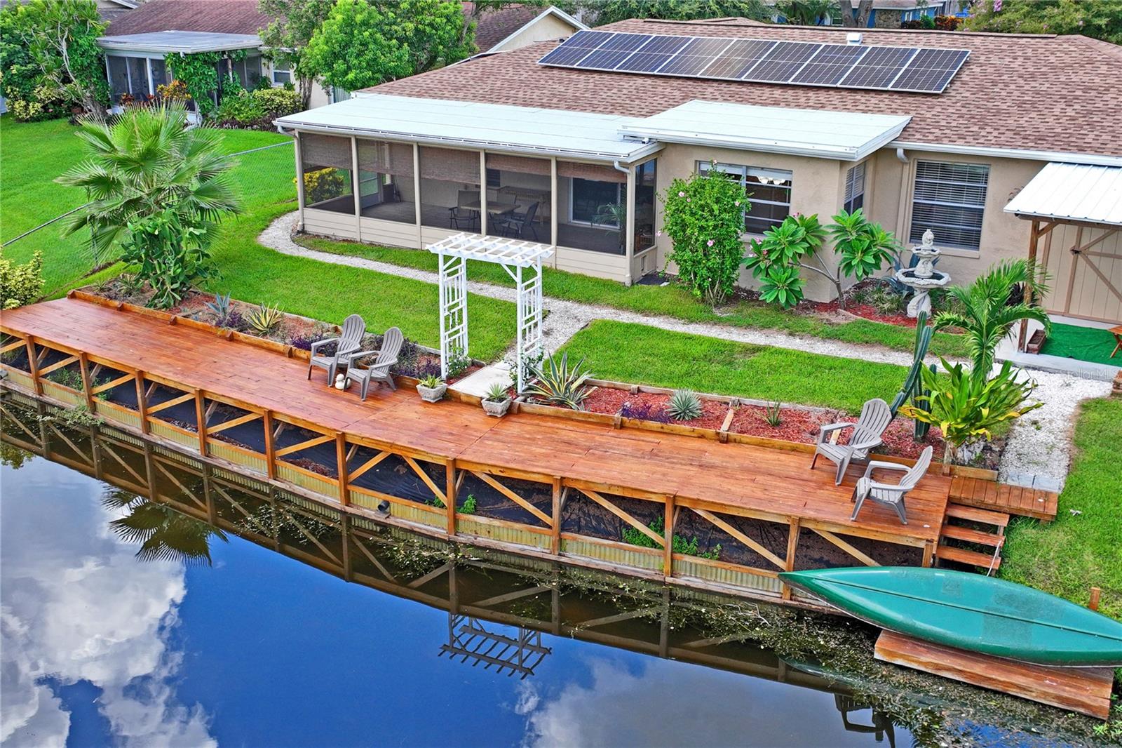 10681 SEMINOLE FOREST ST E, SEMINOLE, FL — photo 18