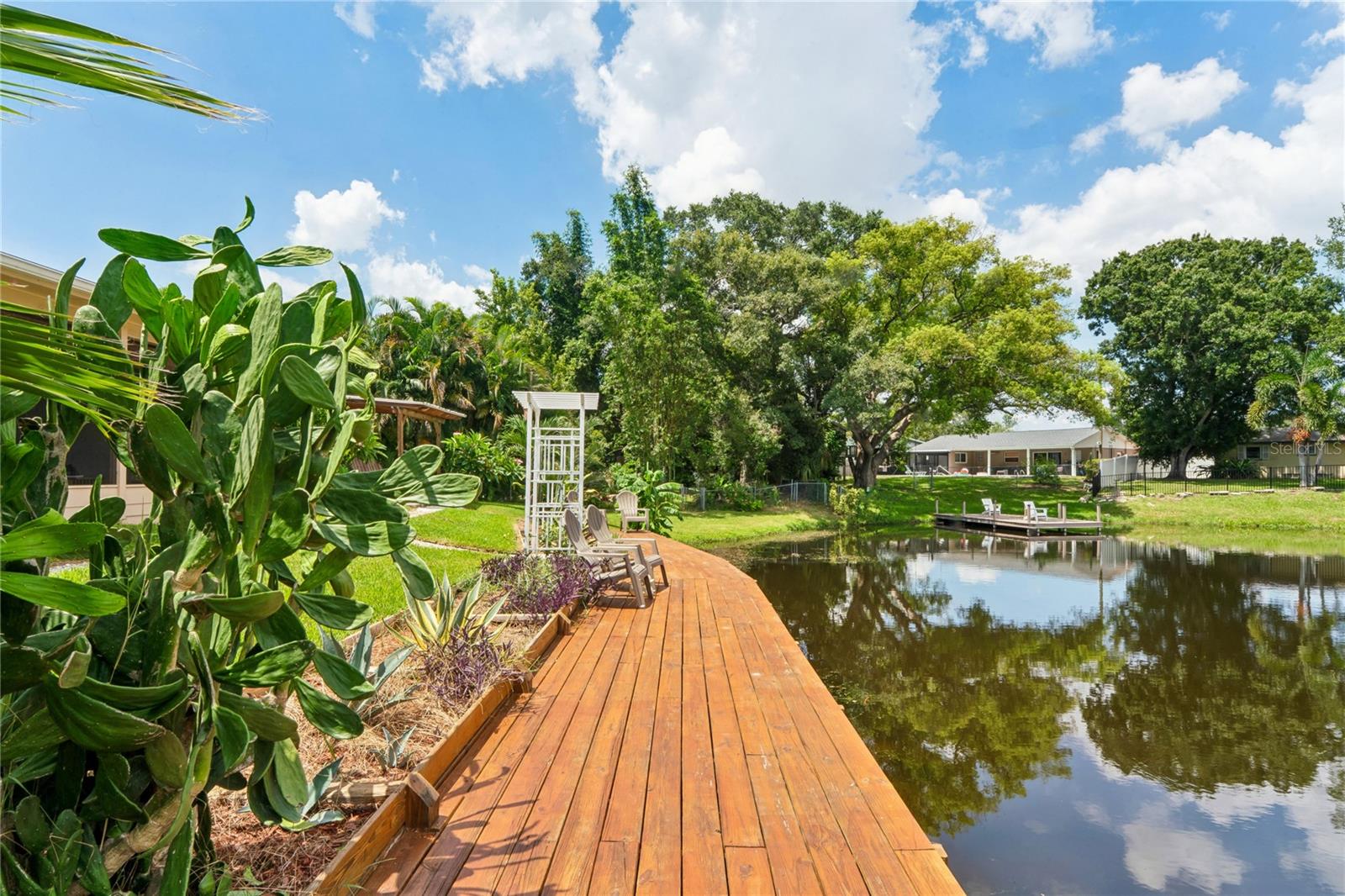 10681 SEMINOLE FOREST ST E, SEMINOLE, FL — photo 22