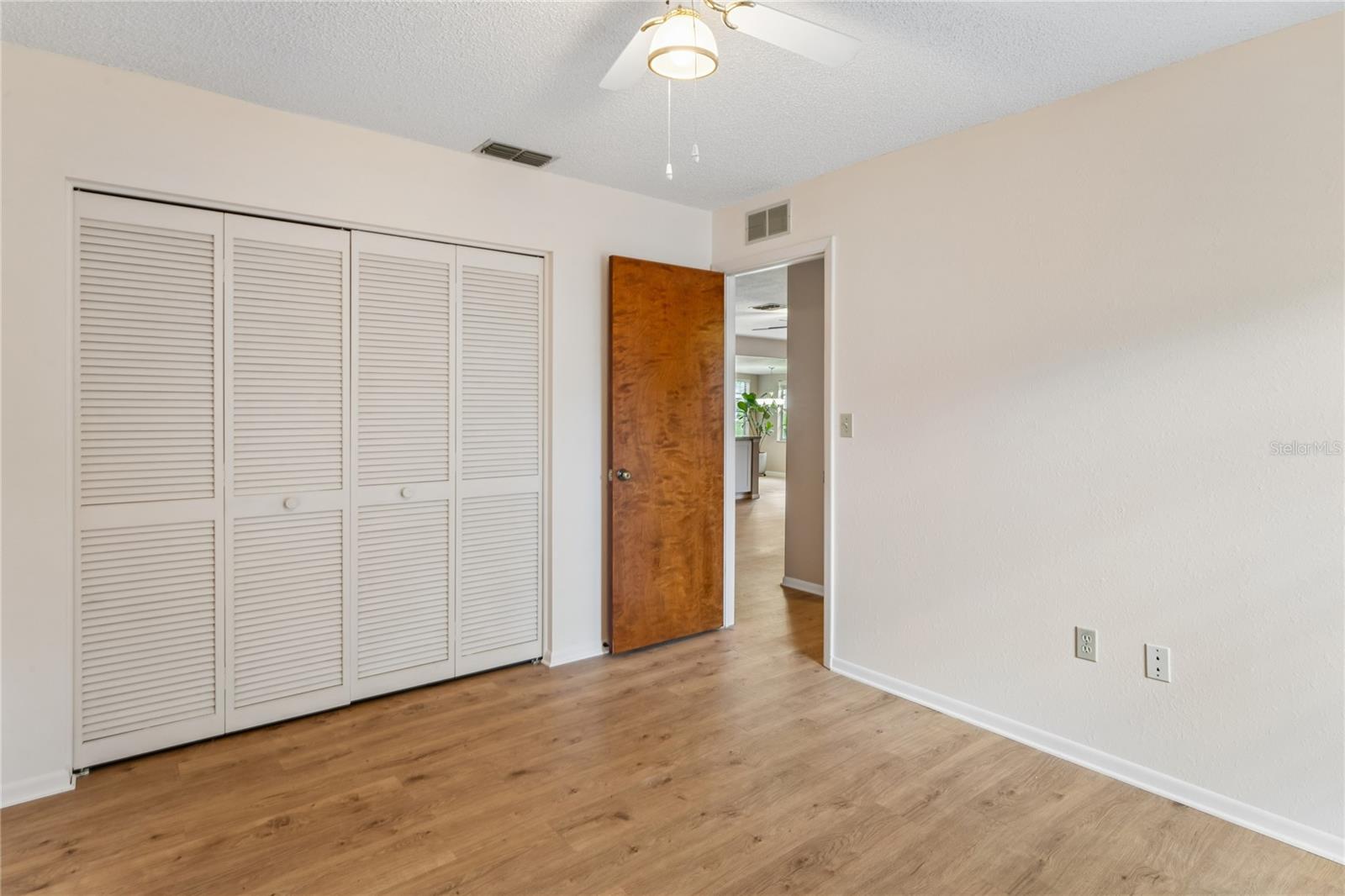10681 SEMINOLE FOREST ST E, SEMINOLE, FL — photo 32