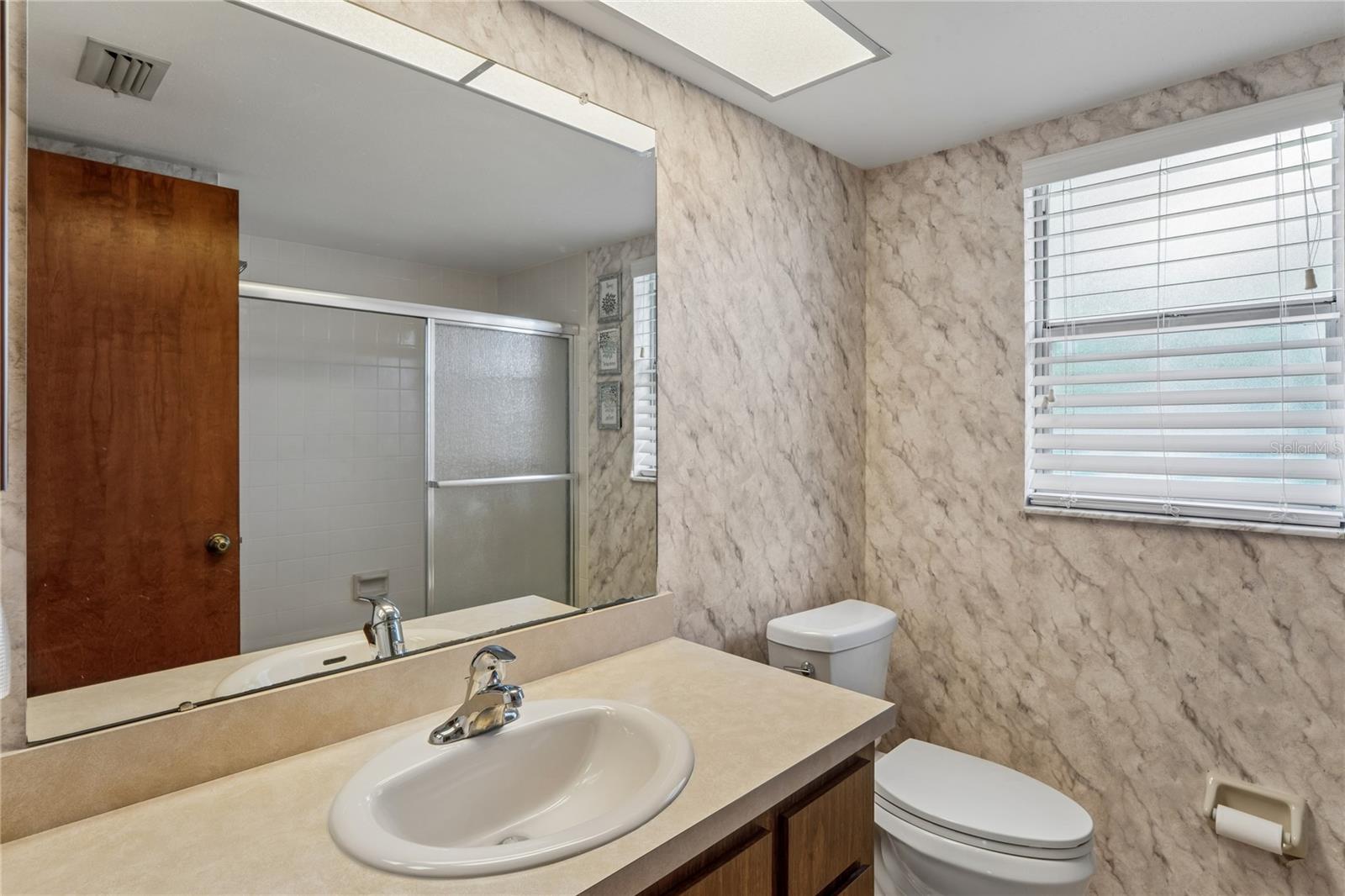 10681 SEMINOLE FOREST ST E, SEMINOLE, FL — photo 35