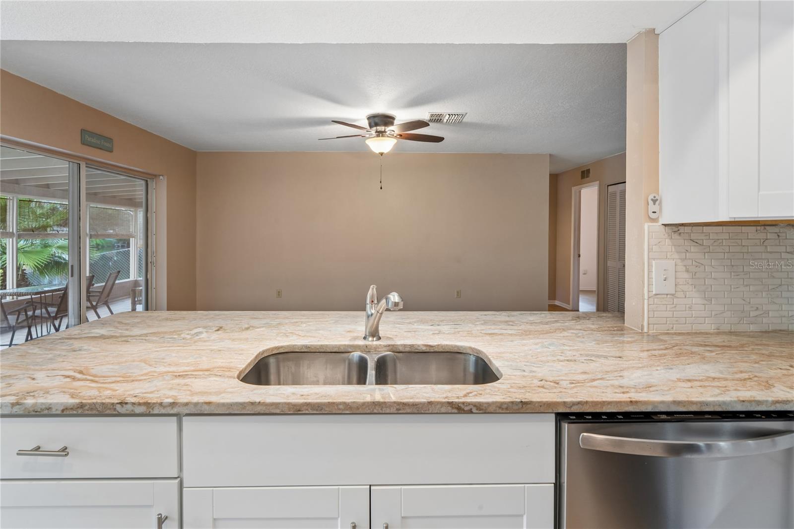 10681 SEMINOLE FOREST ST E, SEMINOLE, FL — photo 59