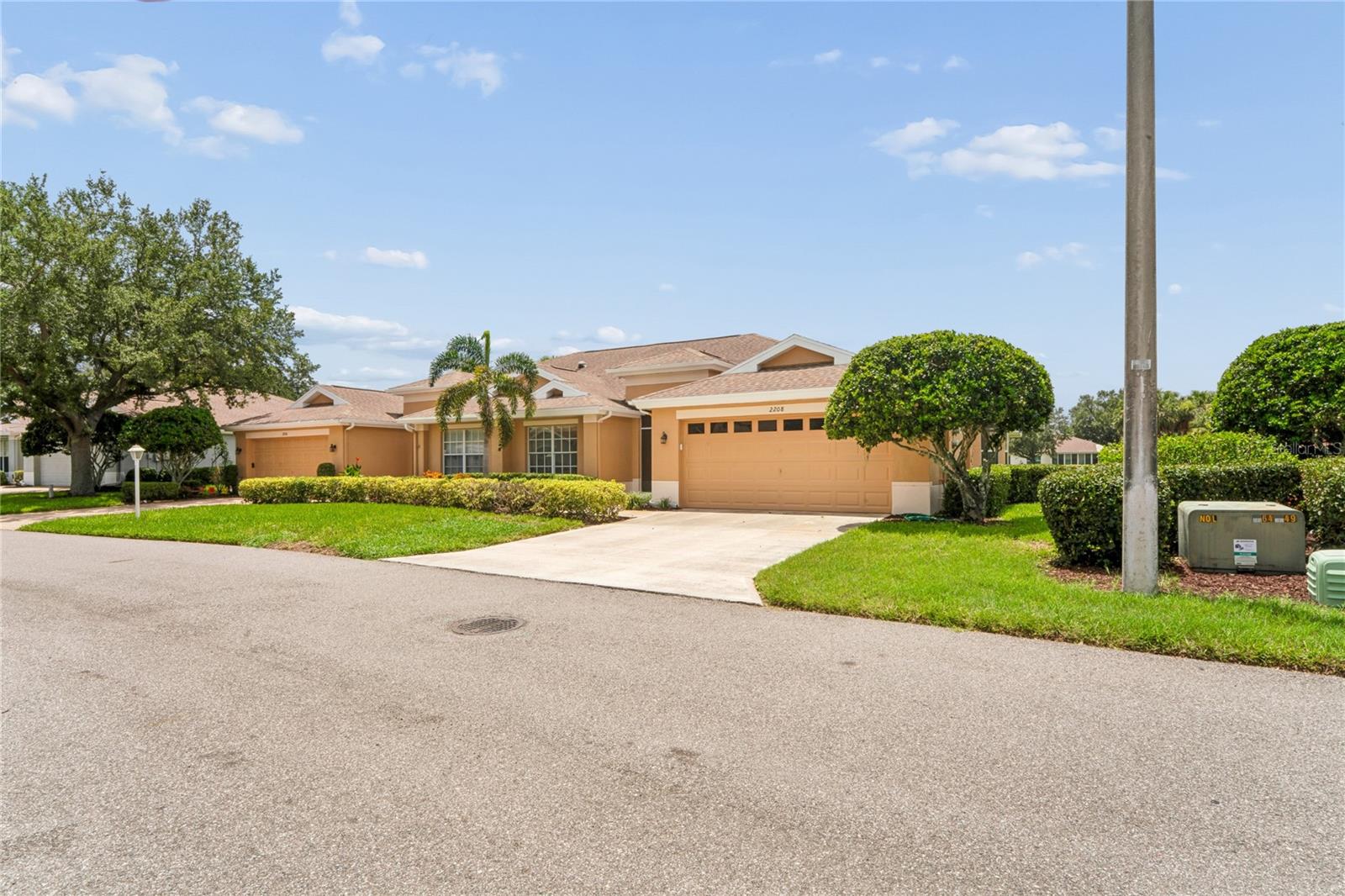 2208 WORTHINGTON GREENS DR #2208, SUN CITY CENTER, FL — photo 27