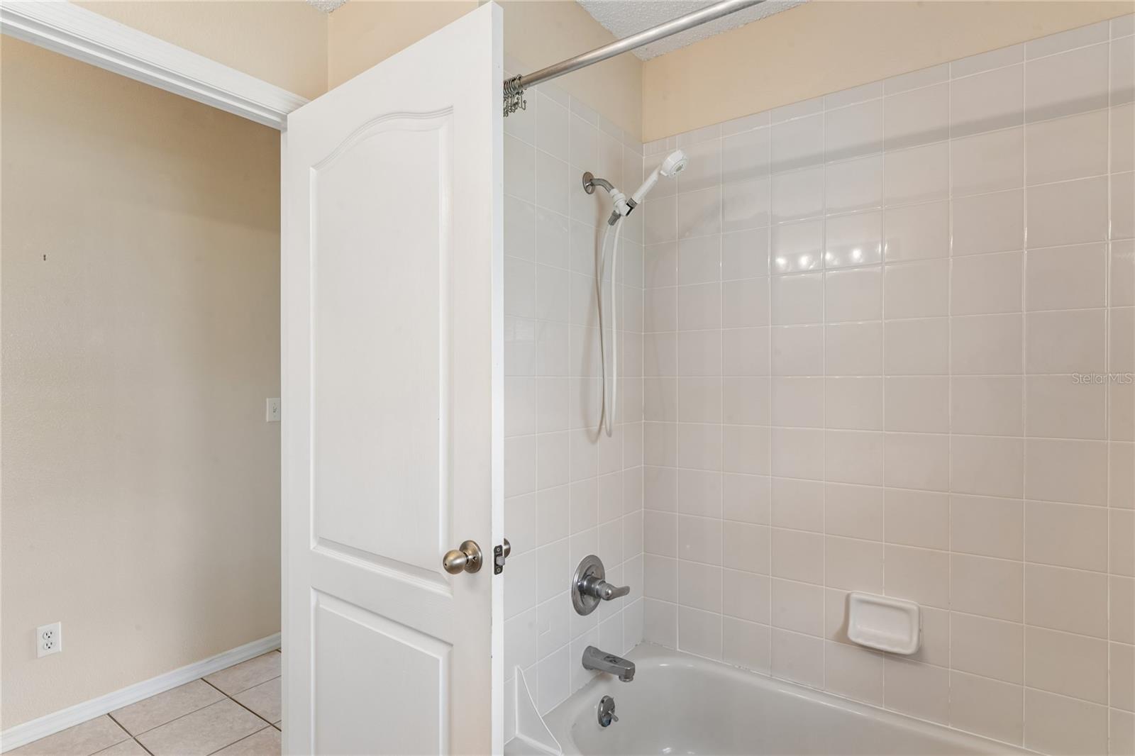 2208 WORTHINGTON GREENS DR #2208, SUN CITY CENTER, FL — photo 42
