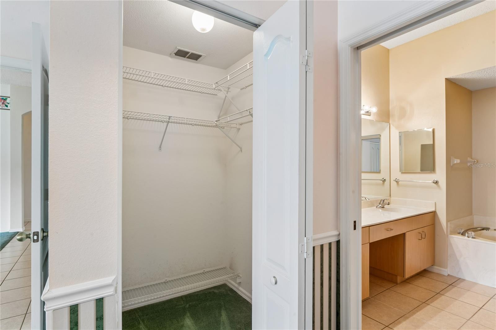 2208 WORTHINGTON GREENS DR #2208, SUN CITY CENTER, FL — photo 49