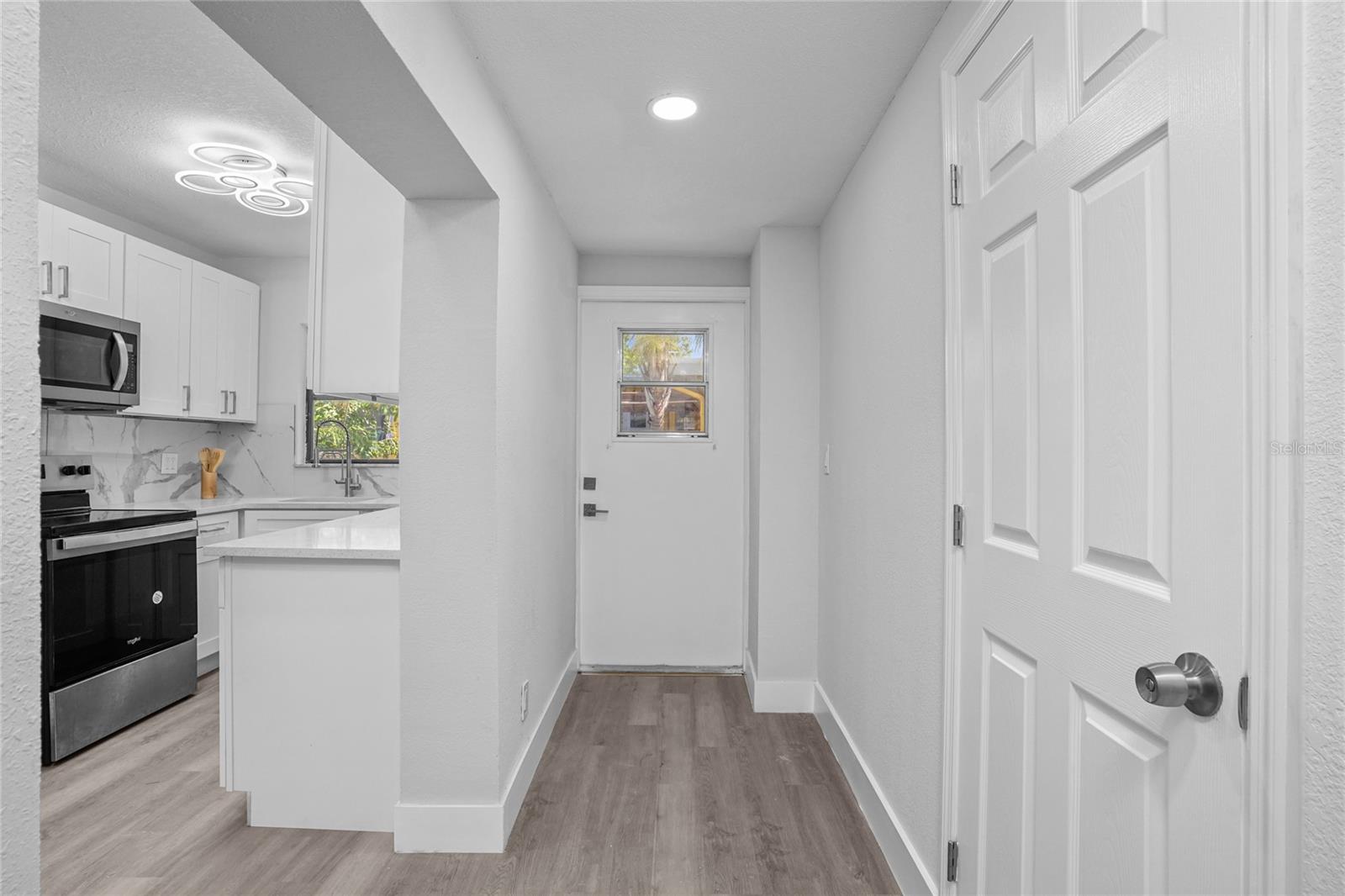 630 180TH AVE E, REDINGTON SHORES, FL — photo 6