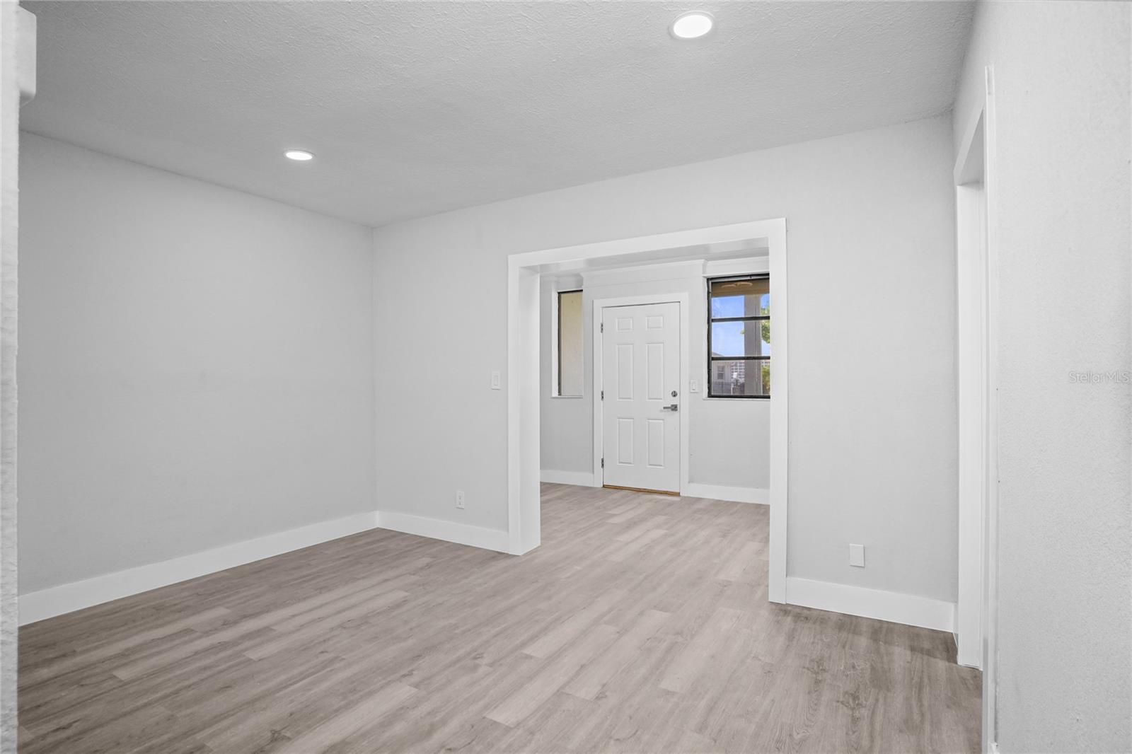 630 180TH AVE E, REDINGTON SHORES, FL — photo 8